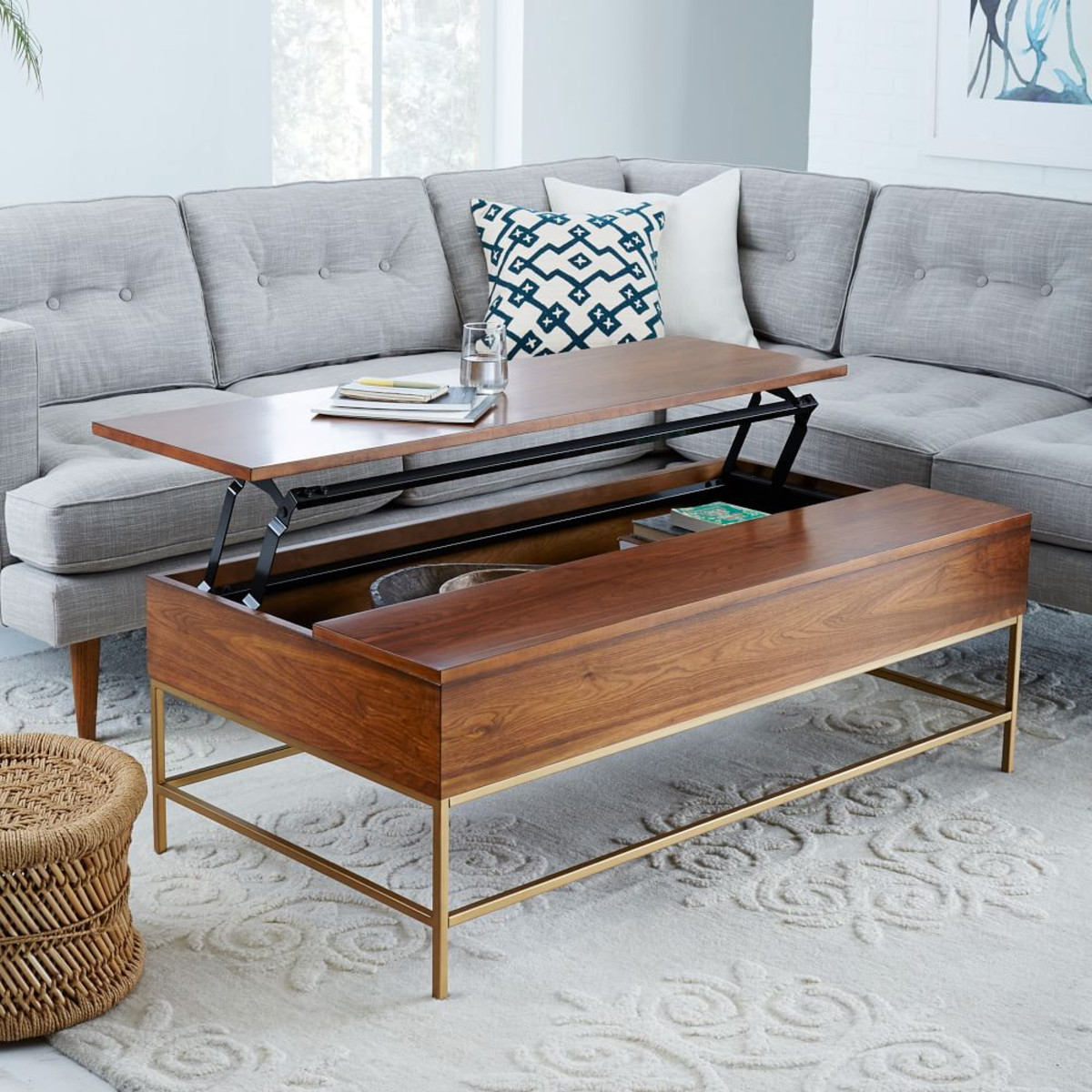 Maximizing Small Spaces: Stylish Coffee Tables for Compact Living