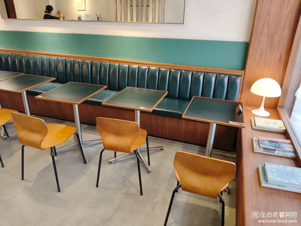 VEGE CREEK 蔬河內湖瑞光店 蔬河內湖瑞光店菜單 蔬河內湖瑞光店推薦 內湖區美食 內湖美食 用餐區的座位,在假日中午時段還算足夠,不會太擁擠,用餐完畢後,餐具需要自己拿去回收,回收處旁邊有洗手台,方便顧客回收後直接洗手。 @在地老饕阿府