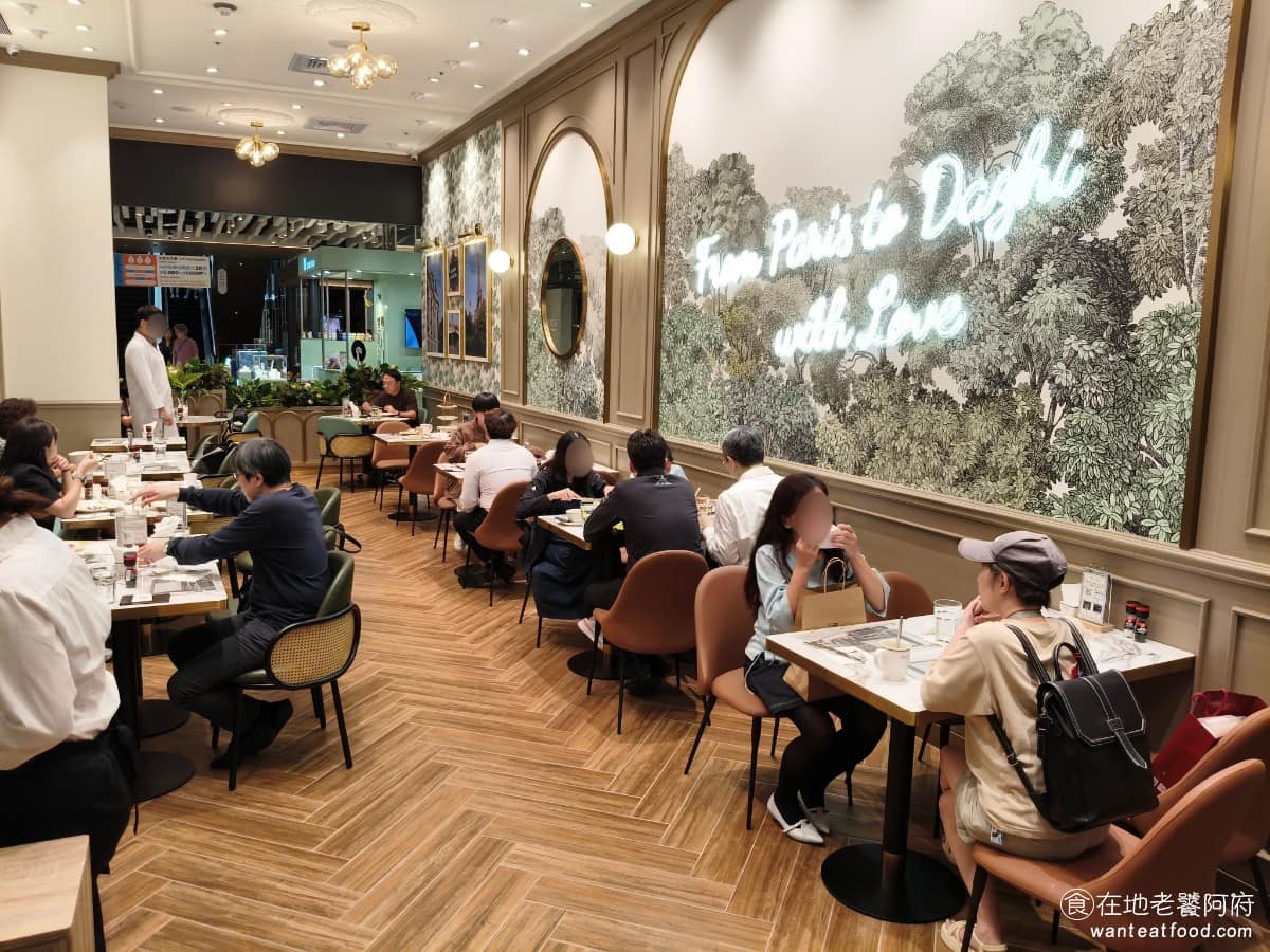 PAUL 台北大直忠泰店 台北大直忠泰店菜單 台北大直忠泰店推薦 中山區美食 中山美食 劍南路站美食 店內用大面落地窗,引入自然光,採光應該會比一般街邊店明亮不少,另外也規劃了戶外座位區,等於室內、室外都可以坐。 @在地老饕阿府