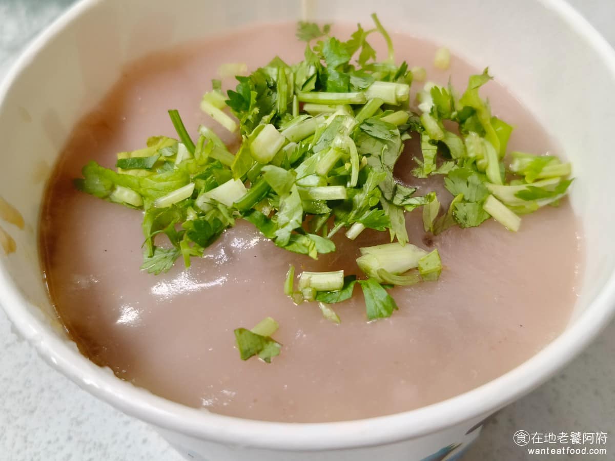 彰化肉圓安東街 彰化肉圓安東街菜單 彰化肉圓安東街推薦 大安區美食 大安美食 忠孝復興美食 肉圓大碗兩顆 一人吃,推薦直接點大碗,因為好不容易排到隊,只吃一顆不只份量少,而且也太可惜,一人吃兩顆大約7分飽。 @在地老饕阿府