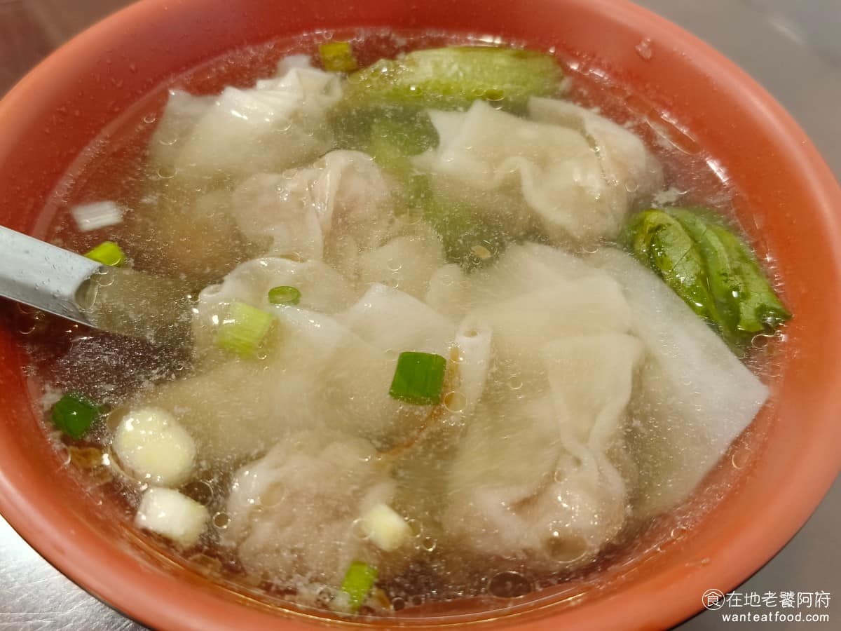 老店頭台南意麺 老店頭台南意麺菜單 老店頭台南意麺推薦 大安區美食 大安美食 信義安和美食 台灣小吃 餛飩湯 餛飩是店家手工製作的,也是這裡的招牌餐點之一,甚至很多人會來這裡,直接點餛飩乾意麵。 @在地老饕阿府