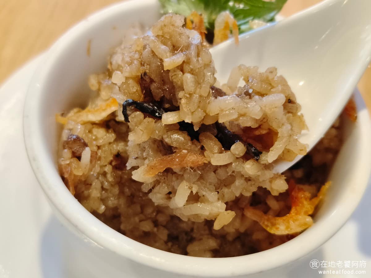 度小月台北迪化店 度小月台北迪化店菜單 度小月台北迪化店推薦 大同區美食 大同美食 台灣小吃 擔仔麵 整體口感不會太硬,只不過米飯偏乾,份量不多,單價也不算便宜,要90元,整體中規中矩,不算必點款。 @在地老饕阿府