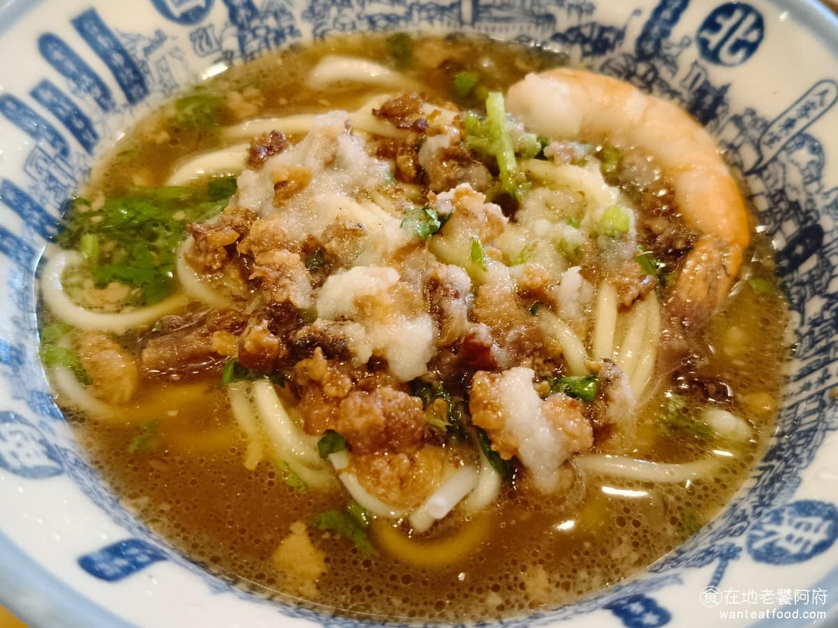度小月台北迪化店 度小月台北迪化店菜單 度小月台北迪化店推薦 大同區美食 大同美食 台灣小吃 擔仔麵 整體算入味,調味走清爽路線,不會太鹹,因為肉燥本身都是都瘦肉偏多,所以不會有太多的油浮在湯中,湯頭可以直接端起來喝。 @在地老饕阿府