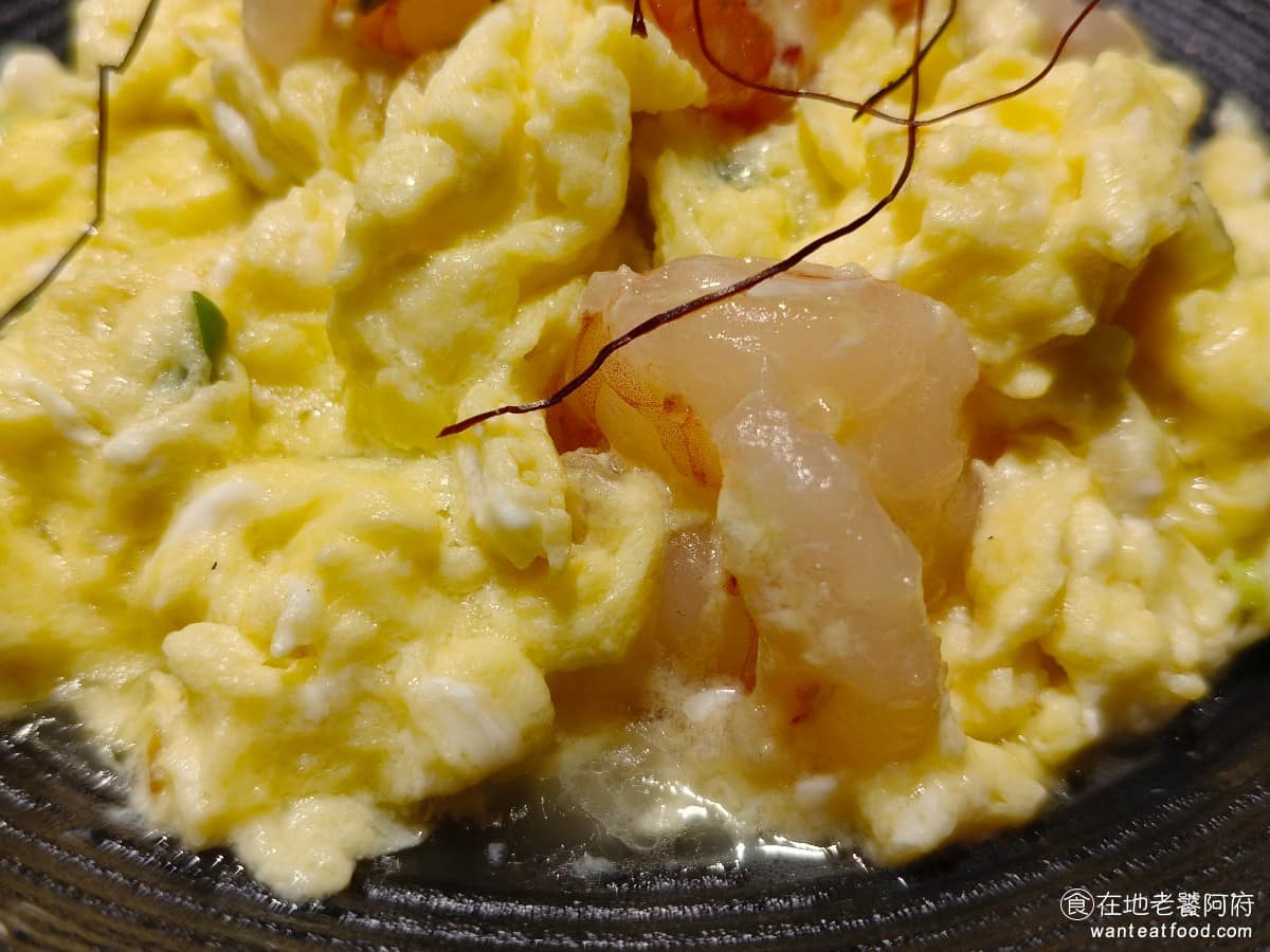 十二月粥品 茶飲 私房菜 台北小巨蛋店 台北小巨蛋店菜單 台北小巨蛋店推薦 松山區美食 松山美食 口感都很好，但會覺得少了一點鍋氣，吃起來就覺得沒有那麼香。 @在地老饕阿府