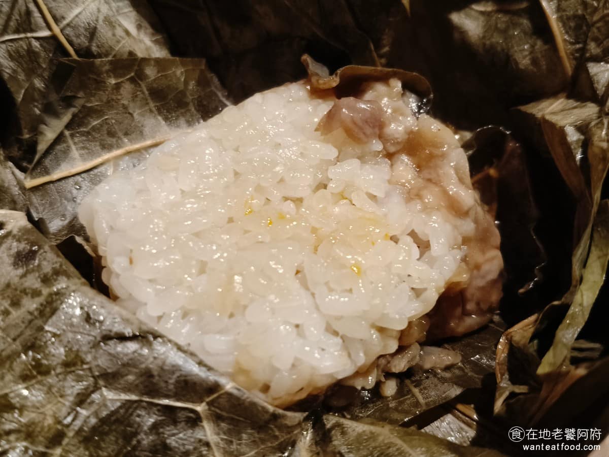 吉星港式飲茶 吉星港式飲茶菜單 吉星港式飲茶推薦 中山區美食 中山美食 有些港點的糯米雞，因為荷葉用的品質不好，所以會略帶苦澀，但《吉星港式飲茶》的荷葉品質就不錯，沒有苦味，還可以品嚐到淡淡的茶香。 @在地老饕阿府