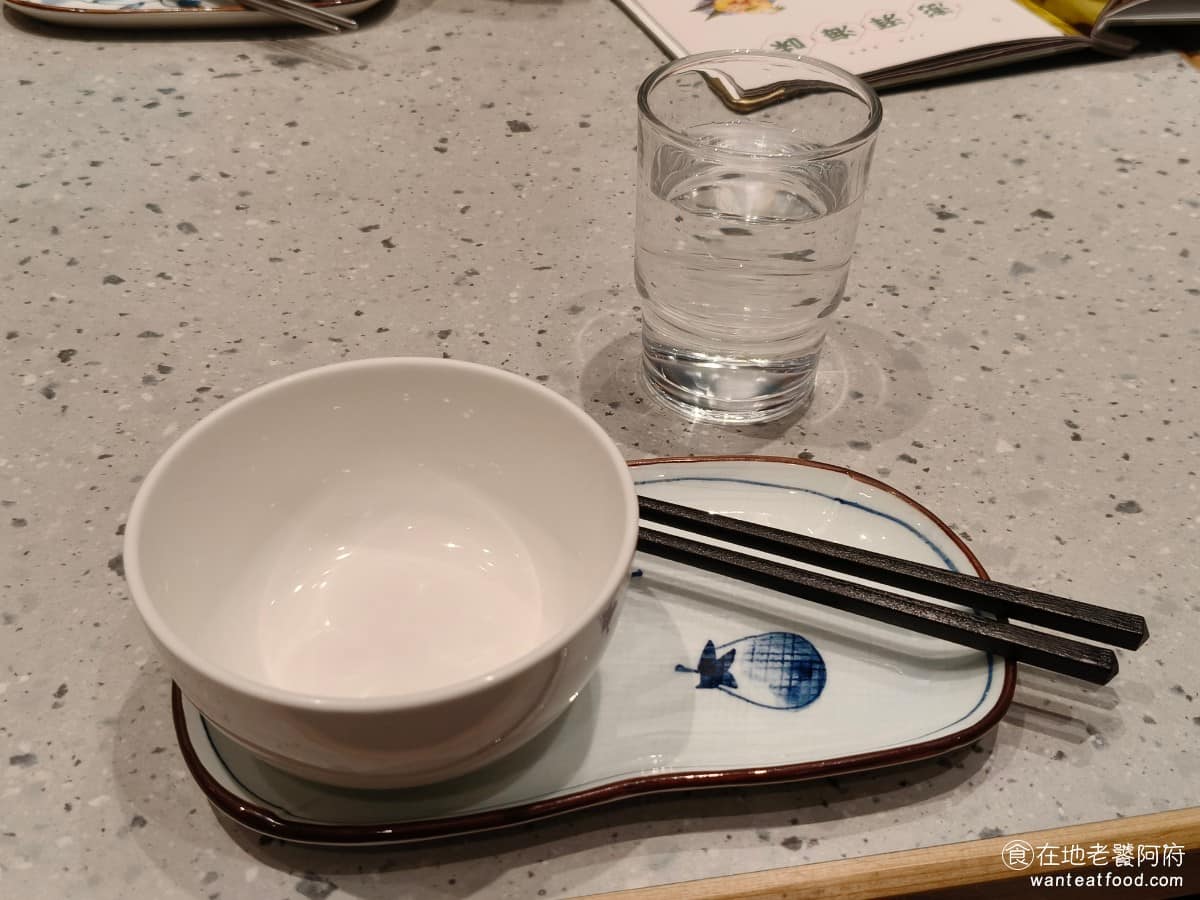 真珠台灣佳味微風南山店 真珠台灣佳味微風南山店菜單 真珠台灣佳味微風南山店推薦 美食 台式料理 桌上的餐具 @在地老饕阿府