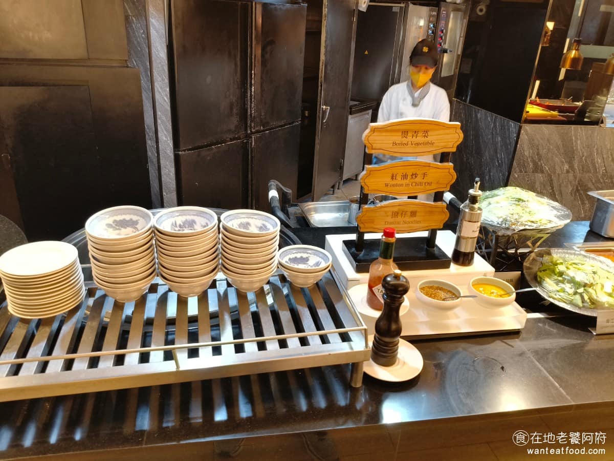 漢來海港台北天母SOGO店 漢來海港台北天母SOGO店菜單 漢來海港台北天母SOGO店推薦 燙青菜、紅油抄手和擔仔麵 @在地老饕阿府