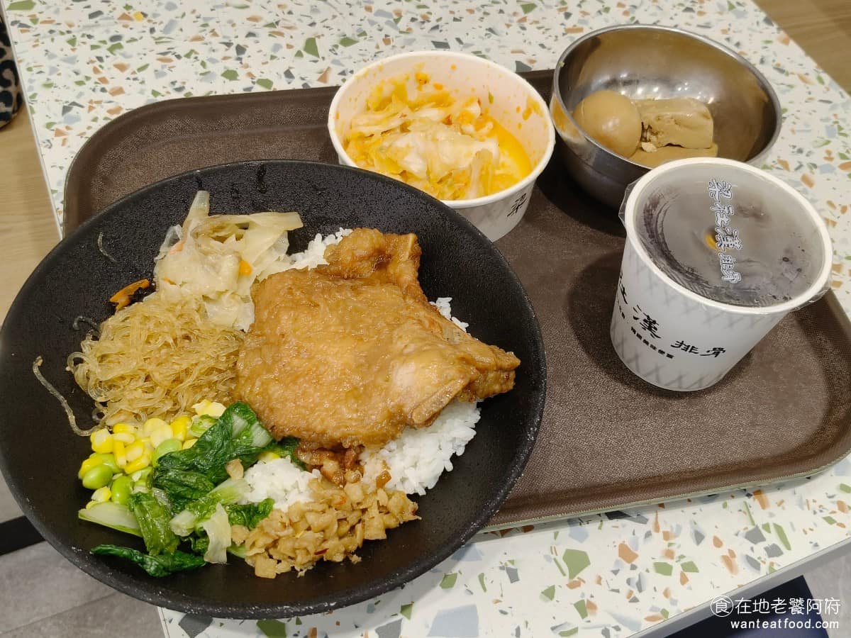 梁社漢排骨內湖民權東店 梁社漢排骨內湖民權東店菜單 梁社漢排骨內湖民權東店推薦 內湖區美食 除了中午尖峰用餐時間之外，上菜速度都蠻快的，而且《梁社漢排骨》的優點，就是因為有製作的 SOP 流程，所以品質還算穩定。 @在地老饕阿府
