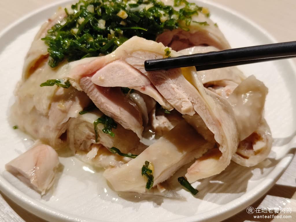 柚子花花青春客家菜南港LalaPort 柚子花花青春客家菜南港LalaPort菜單 整體份量給得相當多，適合多人分食，搭配淋在上面的油蔥，不會很鹹，吃起來就是很舒服，完全符合品牌的定位。 @在地老饕阿府