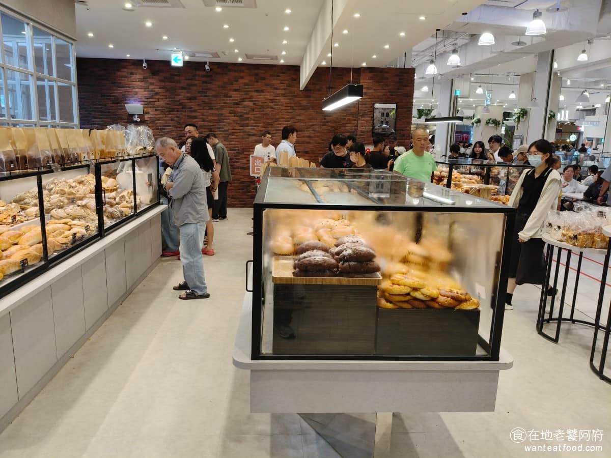 TOM CAT BAKERY 漢神洲際店 漢神洲際店菜單 漢神洲際店推薦 北屯區美食 北屯美食 2026年《TOM CAT BAKERY》正式在台中漢神洲際購物廣場，開出台灣第一家分店，也是第三個海外據點，在台灣創造了不少聲量。 @在地老饕阿府