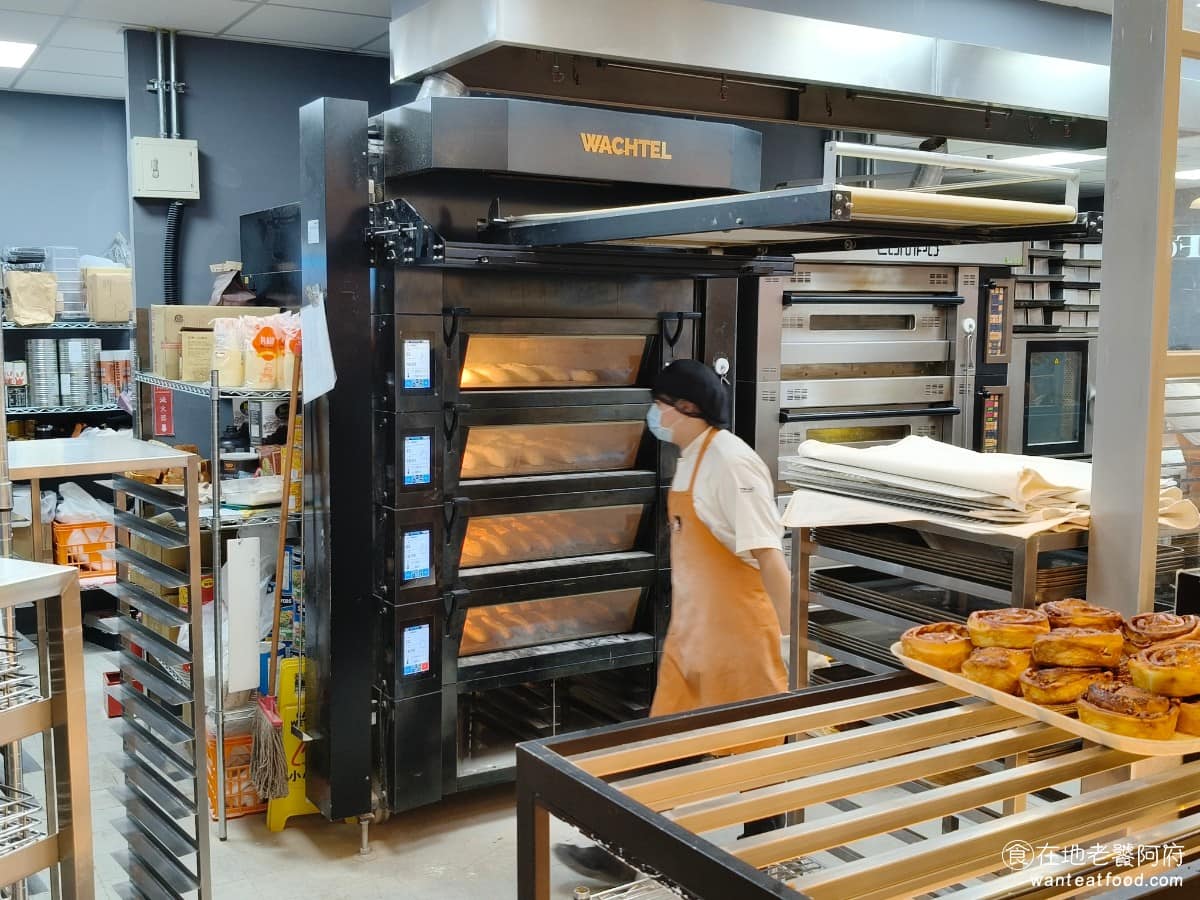 TOM CAT BAKERY 漢神洲際店 漢神洲際店菜單 漢神洲際店推薦 北屯區美食 北屯美食 所有麵包都堅持每天現場烘焙，用的是飯店、四星級餐廳等級的標準在做，強調職人手工製作。 @在地老饕阿府