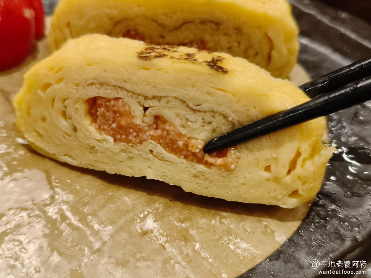 靜岡勝政日式豬排大直美麗華店 靜岡勝政日式豬排大直美麗華店菜單 吃起來很有厚度，裡面的明太子，鹹度也控制得剛好，不會死鹹，整體很好吃，每次來幾乎必點 @在地老饕阿府