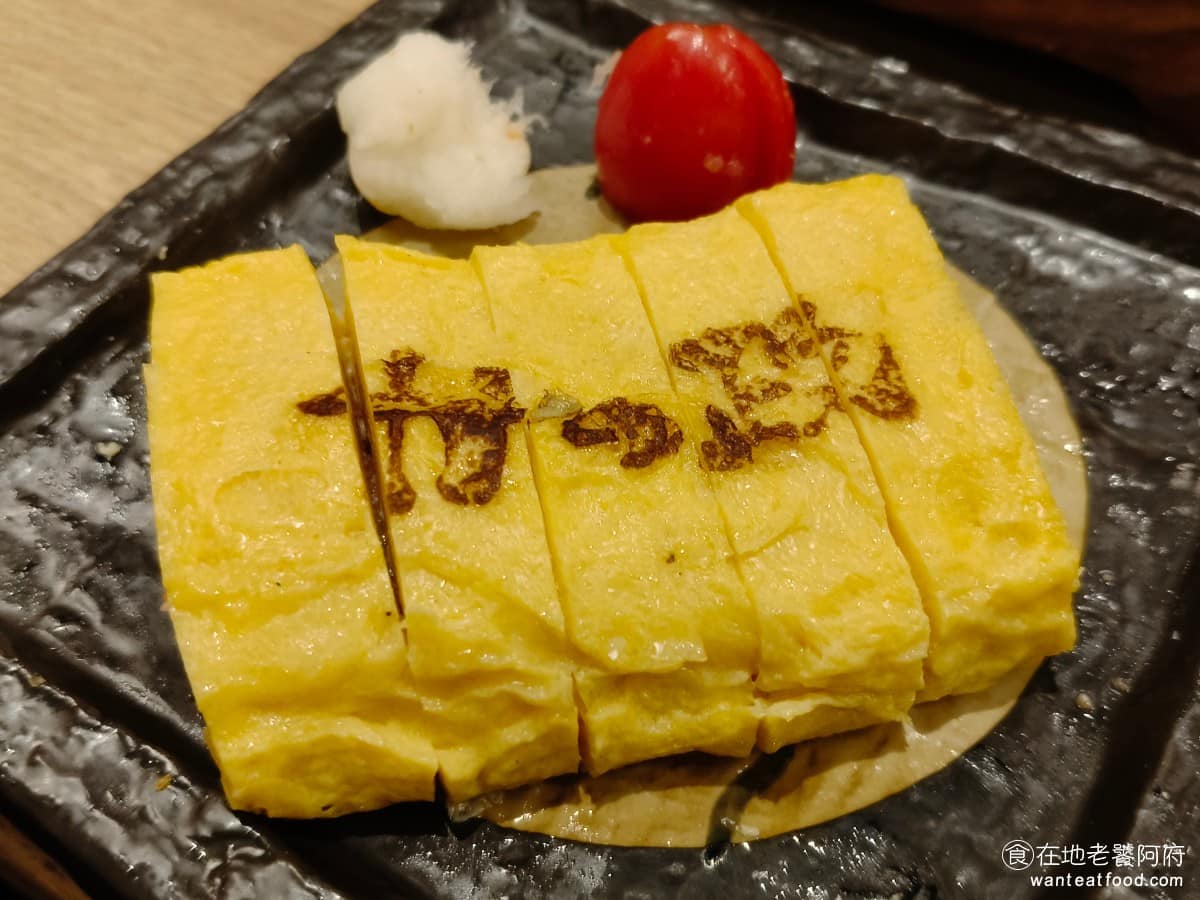 靜岡勝政日式豬排大直美麗華店 靜岡勝政日式豬排大直美麗華店菜單 明太子玉子燒 來這裡不是只能吃炸豬排，這種小點也值得點一份，外皮軟嫩裡面包滿明太子。 @在地老饕阿府