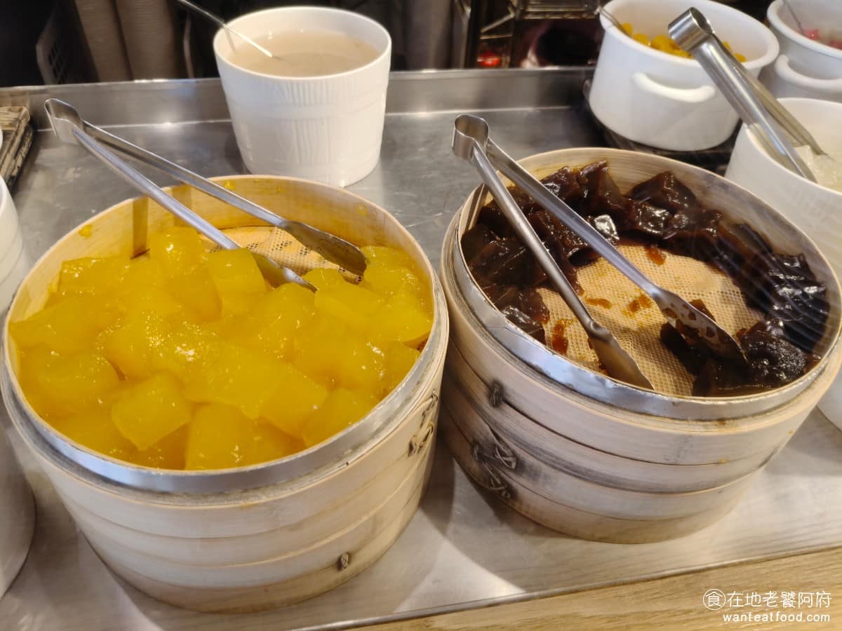 秘方雪人兄弟大安店 秘方雪人兄弟大安店菜單 秘方雪人兄弟大安店推薦 大安區美食 大安美食 除了冰品以外,店家也有販售粉粿、杏仁粿、黑糖粿這類單點配料,喜歡吃杏仁味的人,可以直接單點杏仁粿來吃。 @在地老饕阿府