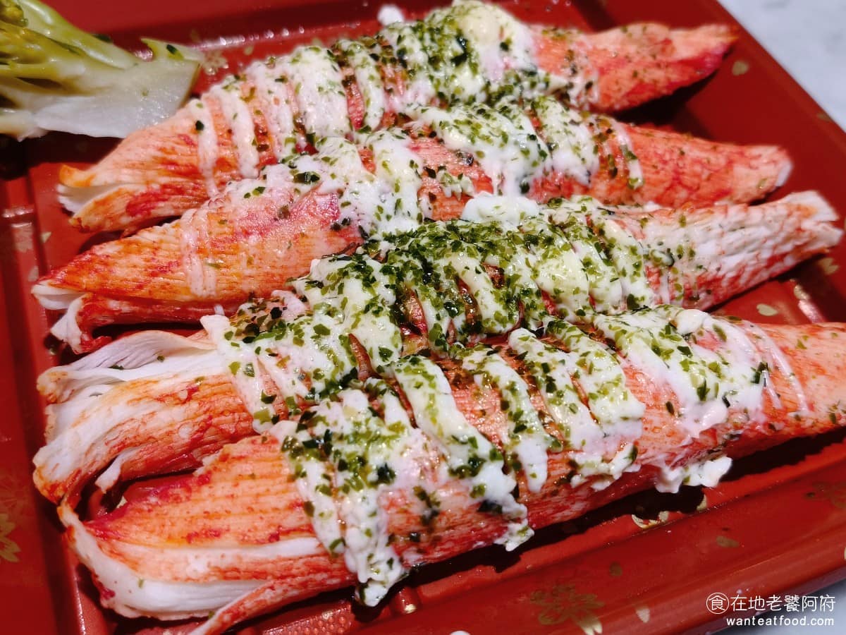 LOPIA 美麗華店 美麗華店菜單 美麗華店推薦 中山區美食 中山美食 劍南路站美食 日式超級市場 買一些熟食後,就直接去美食街區坐著吃了,之後我們還想再來吃章魚燒、壽司、提拉米蘇、代烤牛排,感覺以後美食街的座位,會越來越難找了 XD @在地老饕阿府