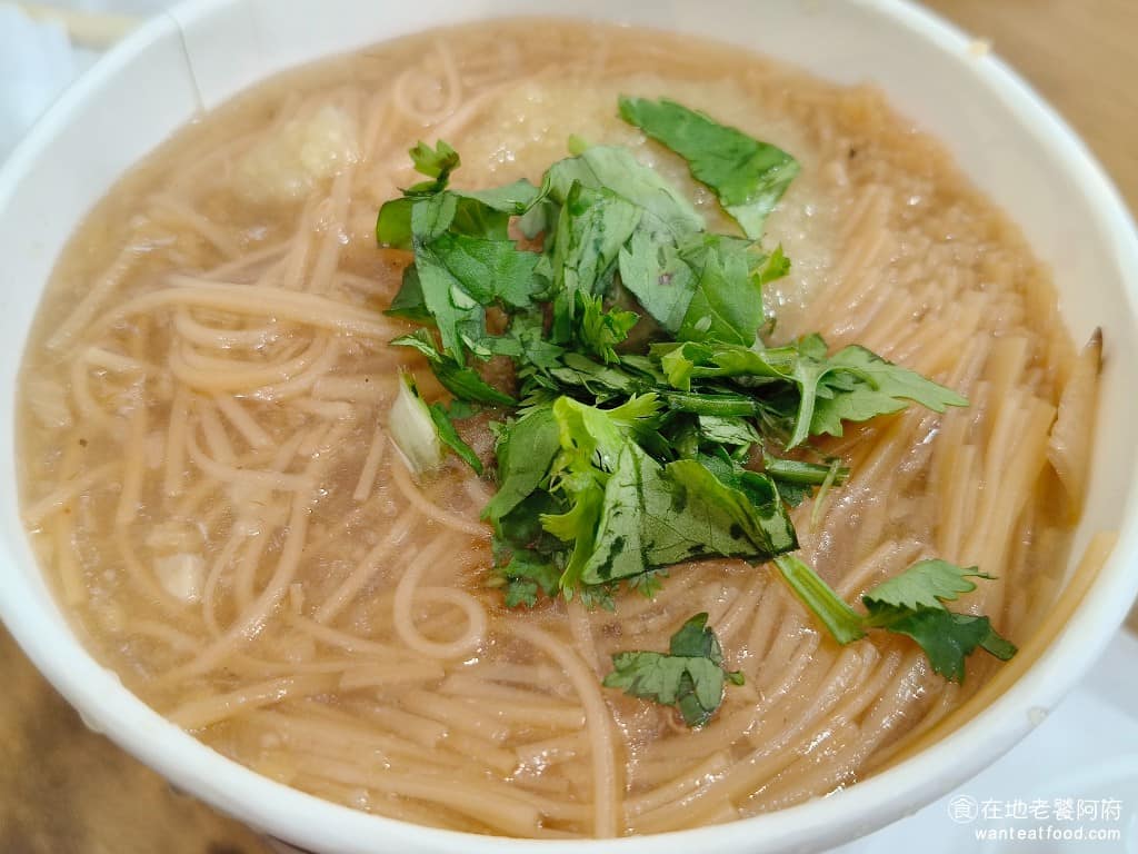 同心大腸蚵仔麵線二店 同心大腸蚵仔麵線二店菜單 同心大腸蚵仔麵線二店推薦 中正區美食 中正美食 清麵線小碗 因為湯頭本身不特別，所以清麵線吃起來就會覺得比較沒特色。 @在地老饕阿府