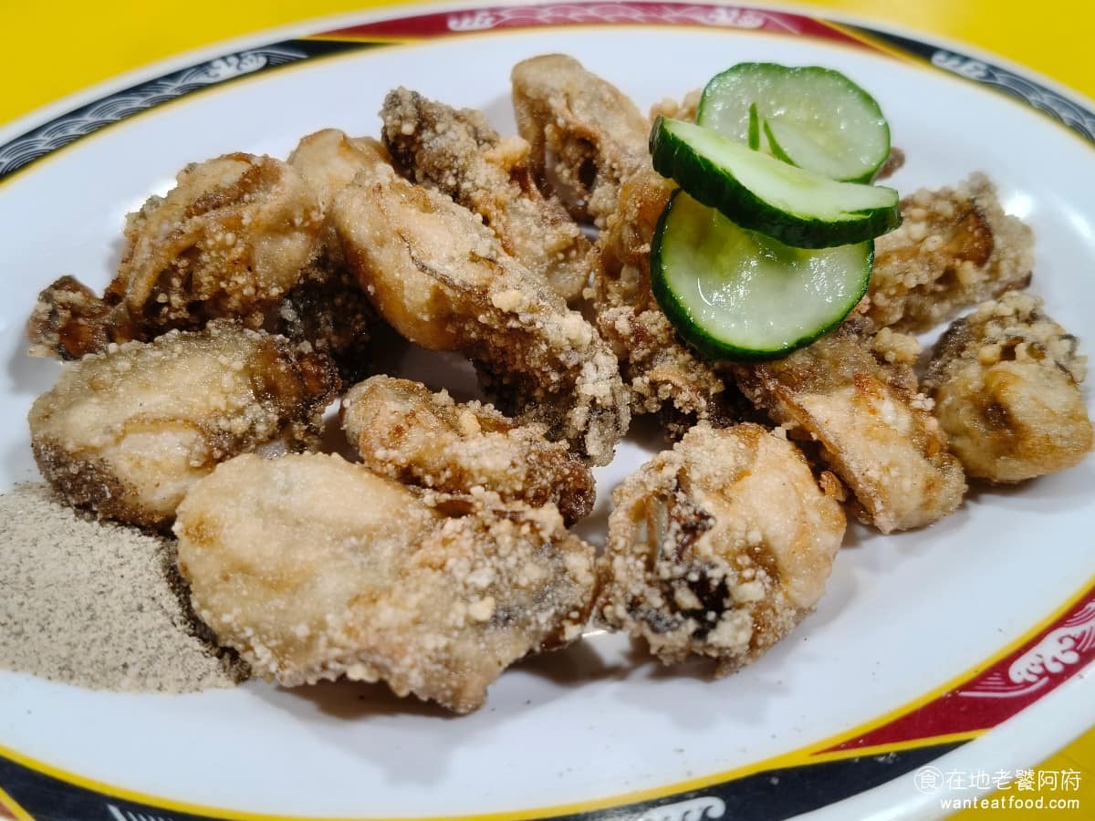 大陳記古早味麵店 大陳記古早味麵店菜單 大陳記古早味麵店推薦 內湖區美食 內湖美食 港墘美食 炸蚵仔 蚵仔份量給得多，外皮裹粉炸得酥脆，吃起來不會太乾，蚵仔本身新鮮度沒問題，是桌上很常見的點菜選項。 @在地老饕阿府