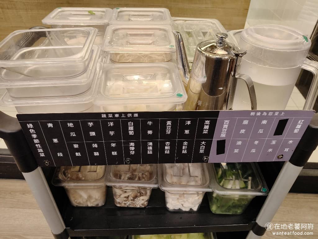 MOMOPARADISE 南港潤泰牧場 南港潤泰牧場菜單 南港潤泰牧場推薦 南港區美食 南港美食 肉品和蔬菜都能無限續點,對愛吃肉、愛吃菜,食量大的人絕對是天堂。 @在地老饕阿府