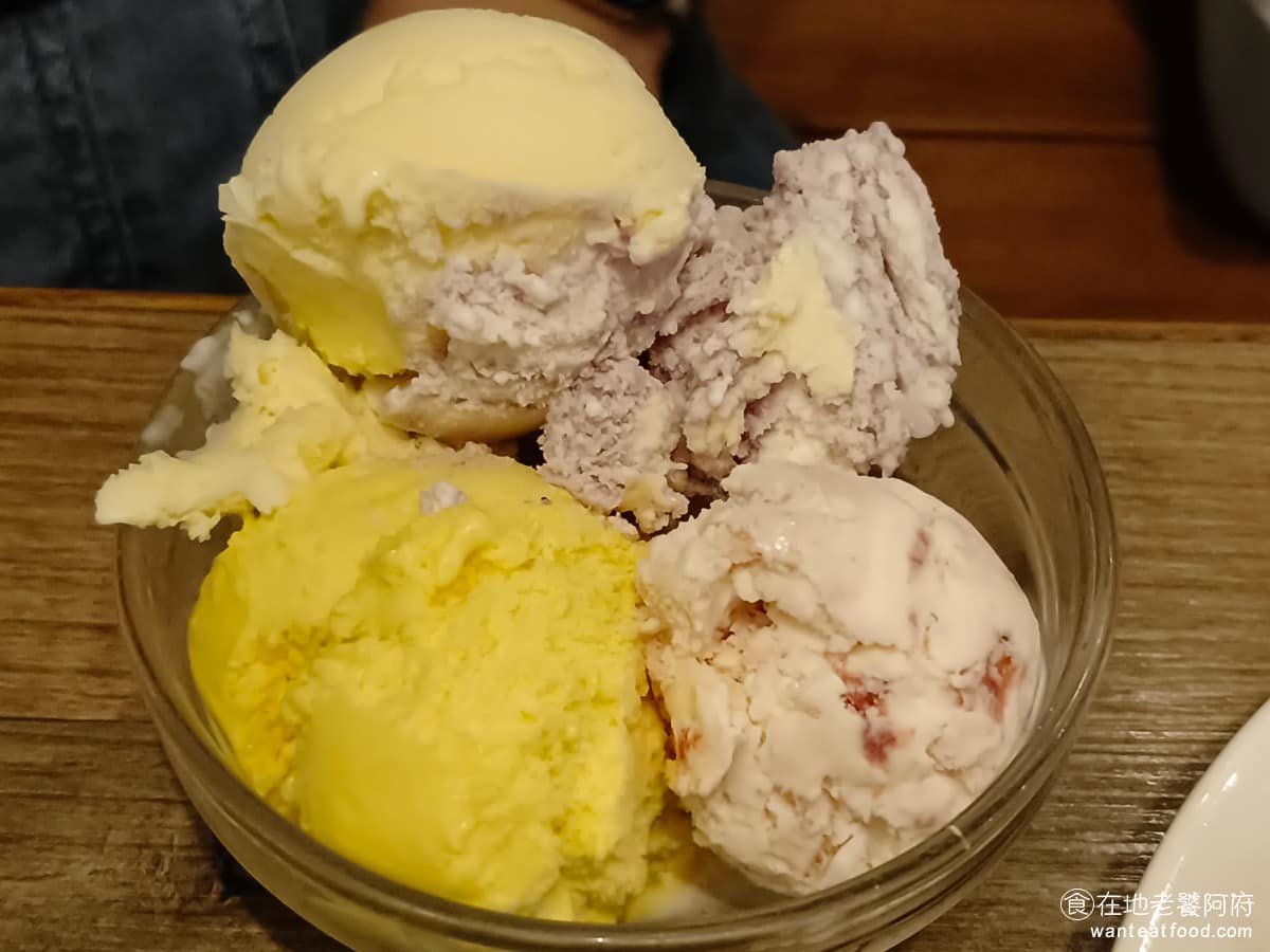 高麗園銅盤烤肉 Citylink南港市場 Citylink南港市場菜單 冰淇淋 品質吃起來還可以，口味選擇不少，不過有些口味會硬到完全挖不動，因為這個原因，反而吃得比較少，算是小小的扣分點。 @在地老饕阿府