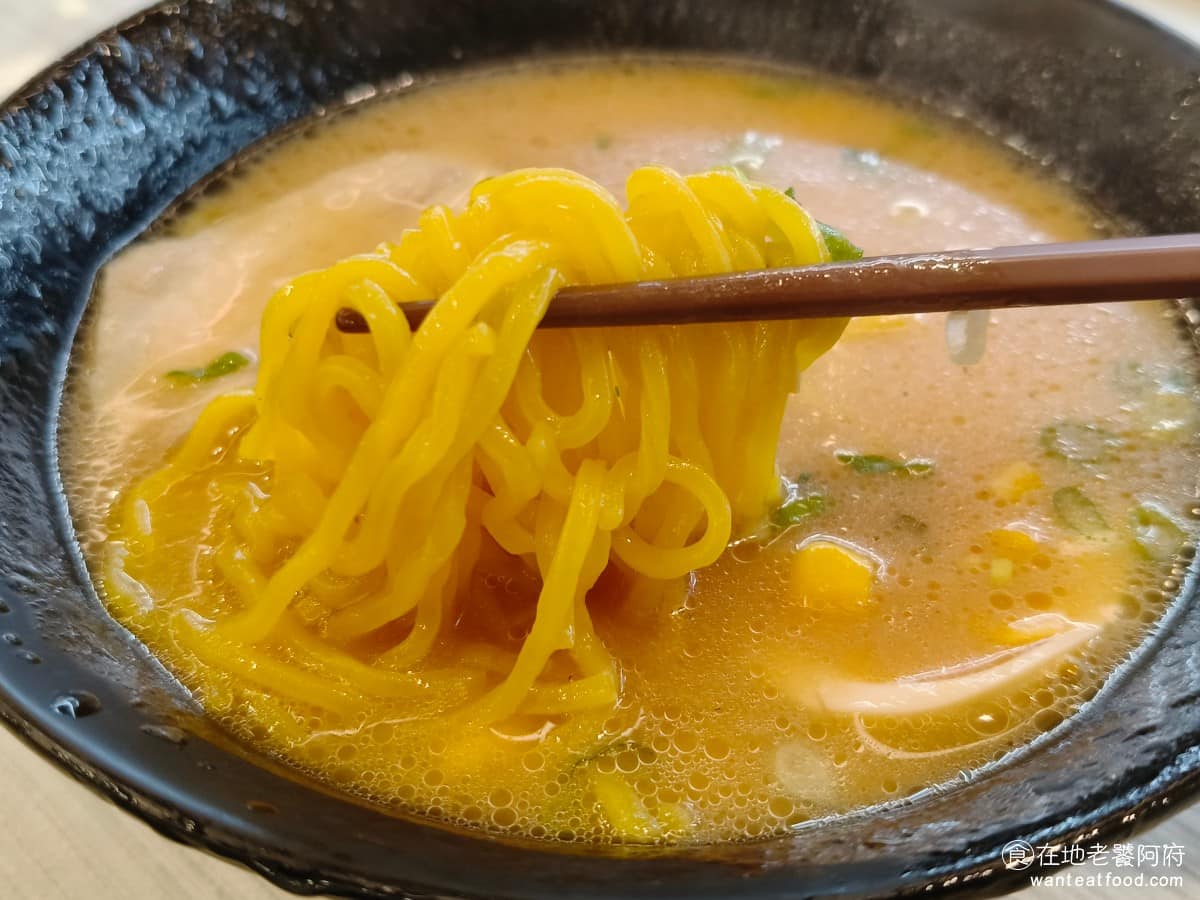 はま寿司台中麗寶店 はま寿司台中麗寶店菜單 はま寿司台中麗寶店推薦 后里區美食 后里美食 日式料理 麵條的口感也非常好吃,吃起來非常的Q彈,份量給得很多,裡面還放了不少的玉米,吃起來完全不單調。 @在地老饕阿府