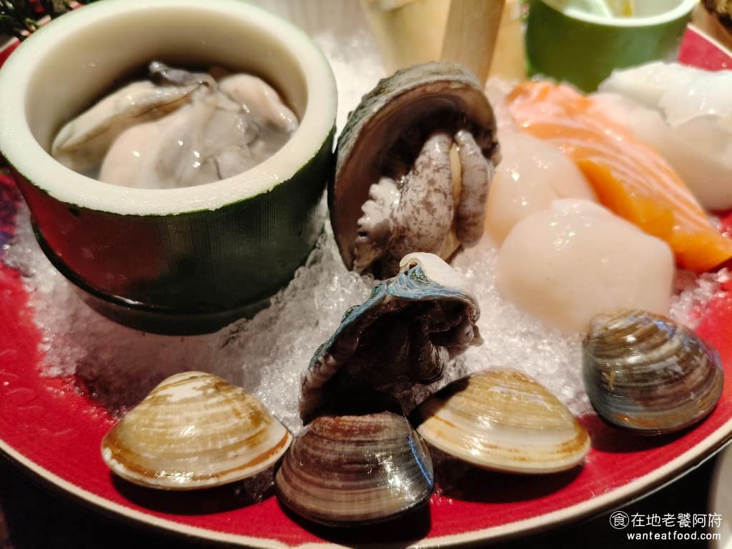 欣葉SHABU SHABU SHABU菜單 SHABU推薦 鮑魚、蚵仔、蛤蠣，都是從產地每天活送過來。蚵仔超級肥，已經接近生蠔的大小。 @在地老饕阿府