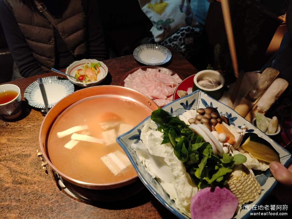 欣葉SHABU SHABU SHABU菜單 SHABU推薦 欣葉SHABU SHABU&nbsp;最大特色，就是提供專業的桌邊代煮服務，每位服務員都經過訓練，掌握每種食材的特性，能完美呈現食材的味道。 @在地老饕阿府