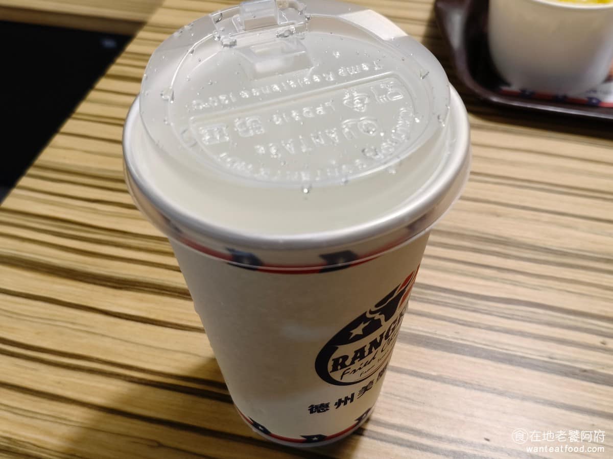 德州美墨炸雞天母店 德州美墨炸雞天母店菜單 德州美墨炸雞天母店推薦 士林區美食 士林美食 美式料理 雪碧 @在地老饕阿府