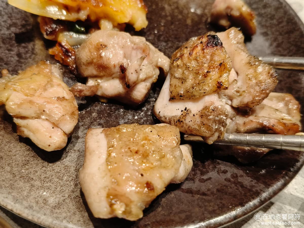 京昌園日式燒肉餐廳南港店 京昌園日式燒肉餐廳南港店菜單 京昌園日式燒肉餐廳南港店推薦 口感紮實不乾柴，同樣也不太需要搭配沾醬，因為火力強，吃之前，外皮再簡單燒一下，就帶有脆感。 @在地老饕阿府