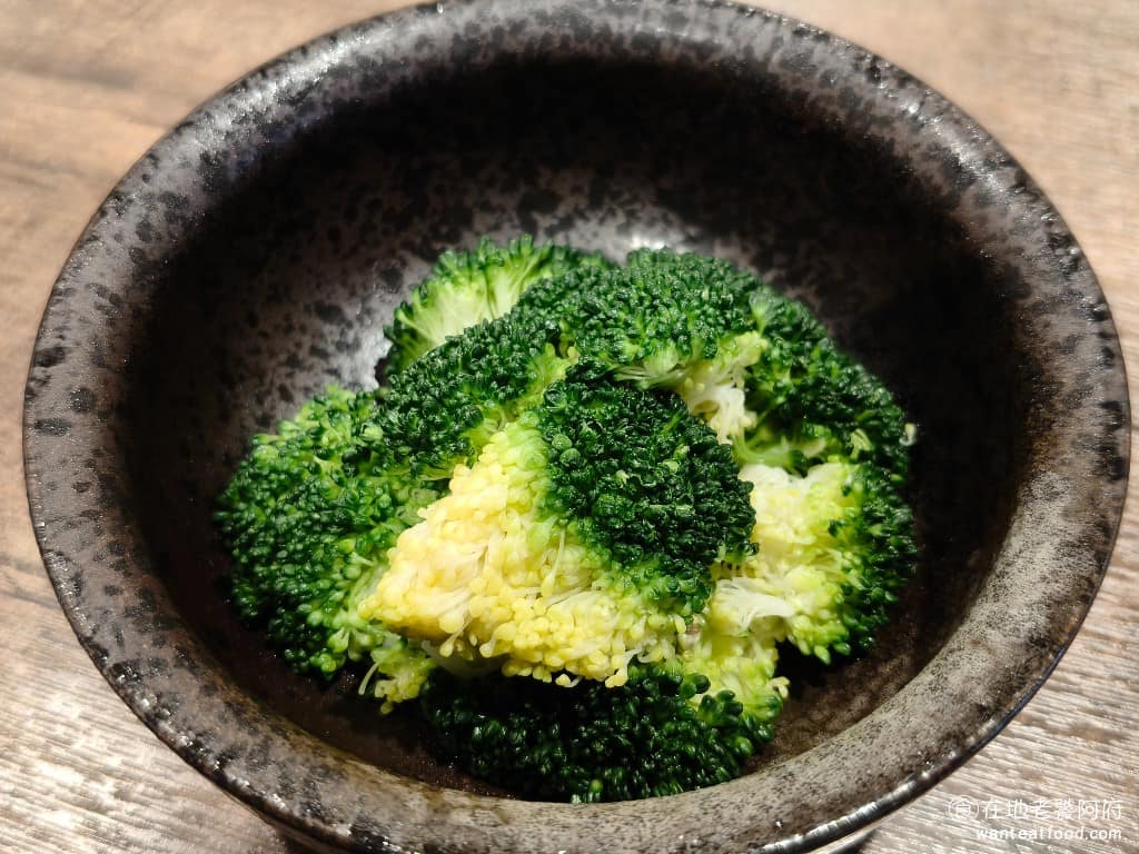 禾田烏龍 禾田烏龍菜單 禾田烏龍推薦 內湖區美食 內湖美食 日式料理 烏龍麵 芝麻花椰菜 花椰菜吃起來很新鮮,只不過份量比較少,還會附上一份胡麻沾醬,要加多少可以自己調配。 @在地老饕阿府