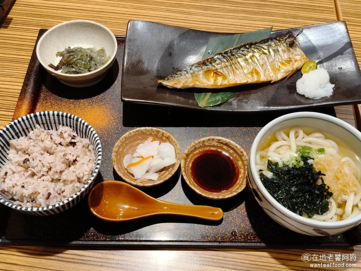 YAYOI彌生軒內湖瑞光店 YAYOI彌生軒內湖瑞光店菜單 YAYOI彌生軒內湖瑞光店推薦 鹽烤鯖魚定食 塩烤鯖魚油脂香甜、外皮酥脆,肉質軟嫩,吃起來也不會太乾,愛吃魚的人推薦點。 @在地老饕阿府