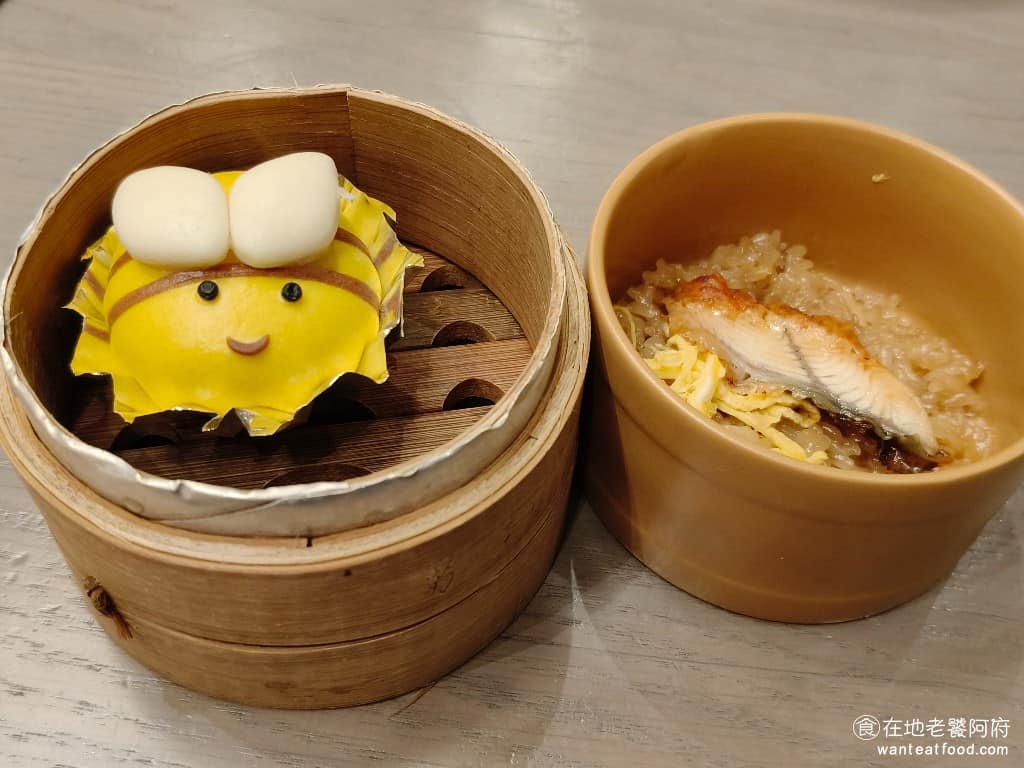 INPARADISE 饗饗微風信義店 饗饗微風信義店菜單 饗饗微風信義店推薦 美食 市政府美食 港式蒸籠造型包子（小蜜蜂、小熊）外觀可愛，但澱粉量較高，比較佔胃，所以吃的人少，放的也比較久。 @在地老饕阿府