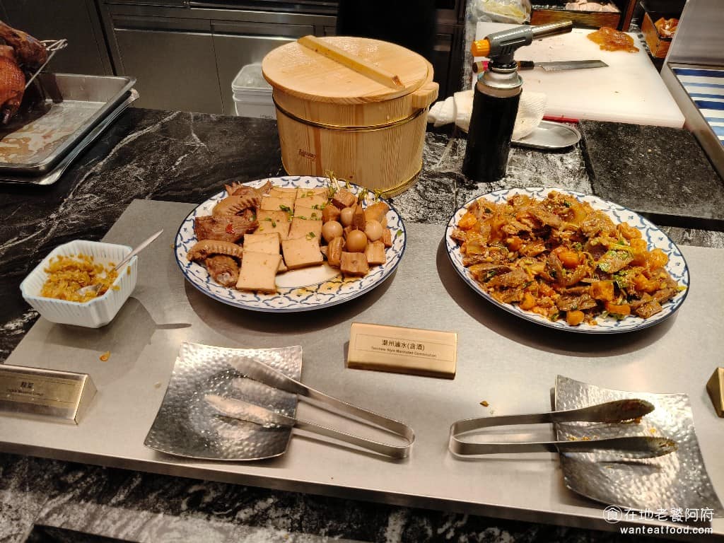 INPARADISE 饗饗微風信義店 饗饗微風信義店菜單 饗饗微風信義店推薦 美食 市政府美食 滷味區，有潮州滷水含酒，夫妻肺片含酒。 @在地老饕阿府