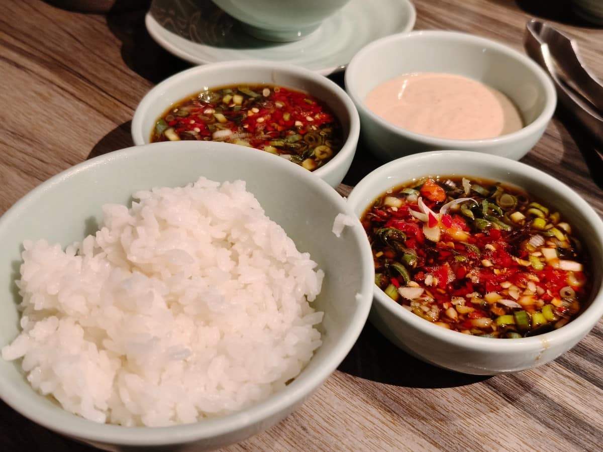 青花驕麻辣鍋台北光復南店 青花驕麻辣鍋台北光復南店菜單 青花驕麻辣鍋台北光復南店推薦 這裡的白飯品質比較普通,而且煮的也沒有特別軟,吃起來也是乾乾硬硬的,不算特別好吃 @在地老饕阿府