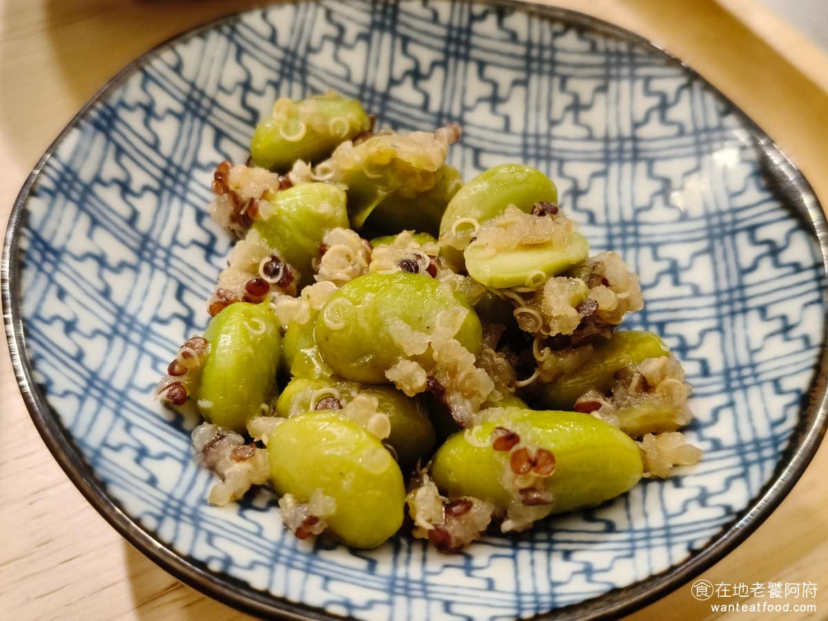 KATSU鑫熟成豬排蓋飯|安和店 KATSU鑫熟成豬排蓋飯|安和店菜單 涼拌豌豆 吃起來冰冰涼涼的,搭配很燙的炸豬排一起吃,非常清涼,整體調味也不會太鹹。 @在地老饕阿府