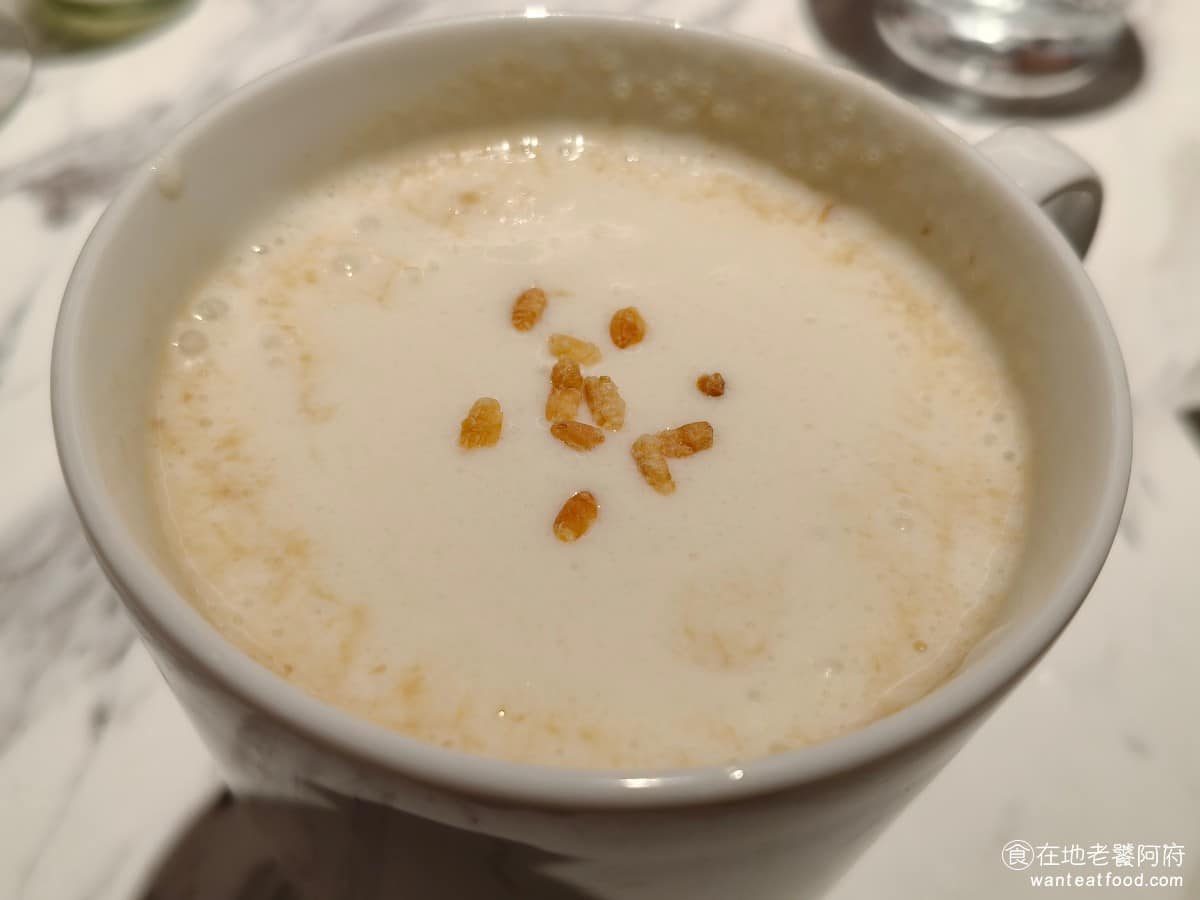 西堤牛排台北光復南店 西堤牛排台北光復南店菜單 西堤牛排台北光復南店推薦 大安區美食 大安美食 熱拿鐵 咖啡喝起來，不會太甜苦味也偏淡，算是比較清爽風格的咖啡。 @在地老饕阿府