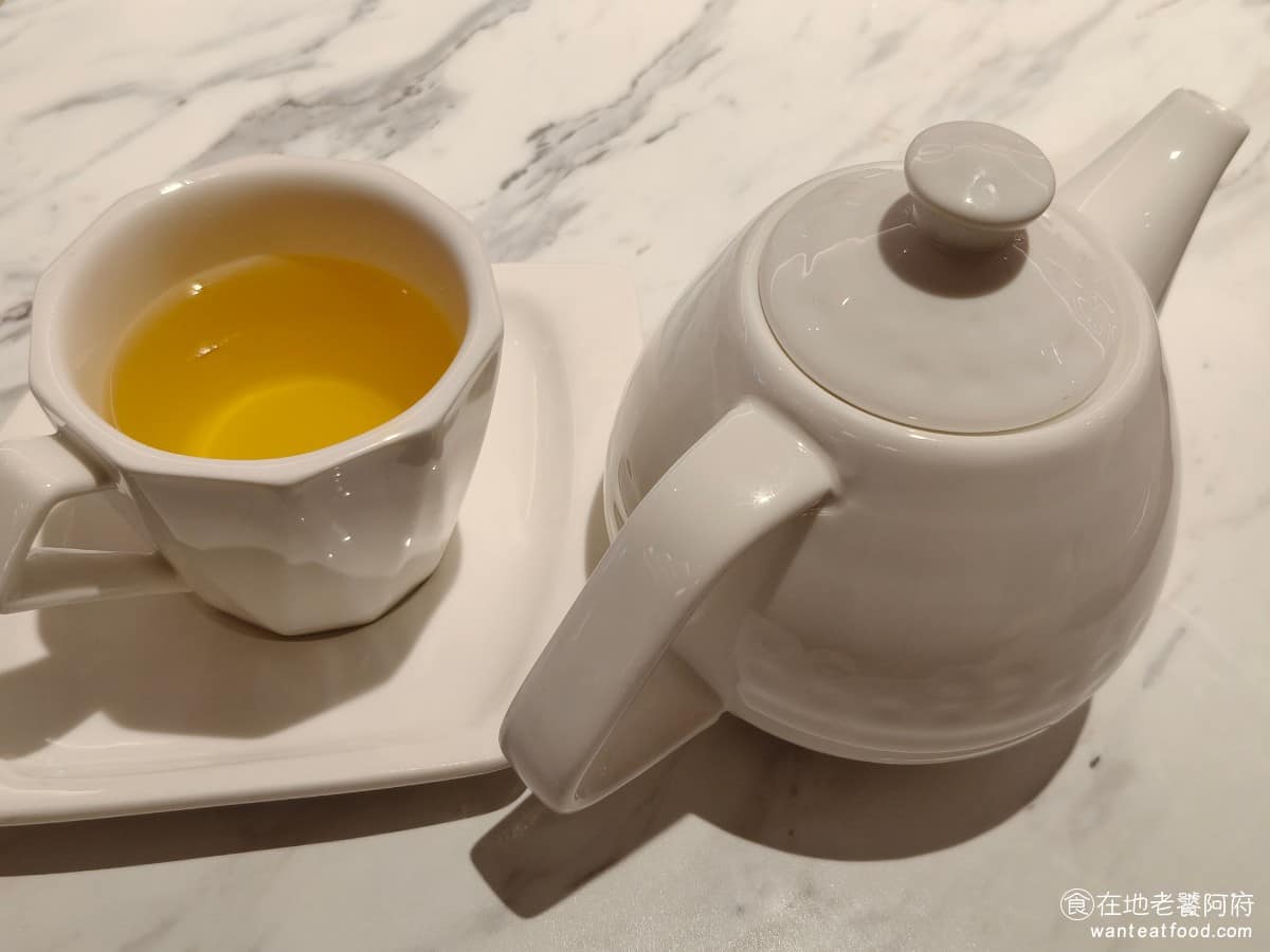 西堤牛排台北光復南店 西堤牛排台北光復南店菜單 西堤牛排台北光復南店推薦 大安區美食 大安美食 熱帶水果茶 喝起來負擔不大，帶有淡淡的水果香氣，餐後喝剛好。 @在地老饕阿府