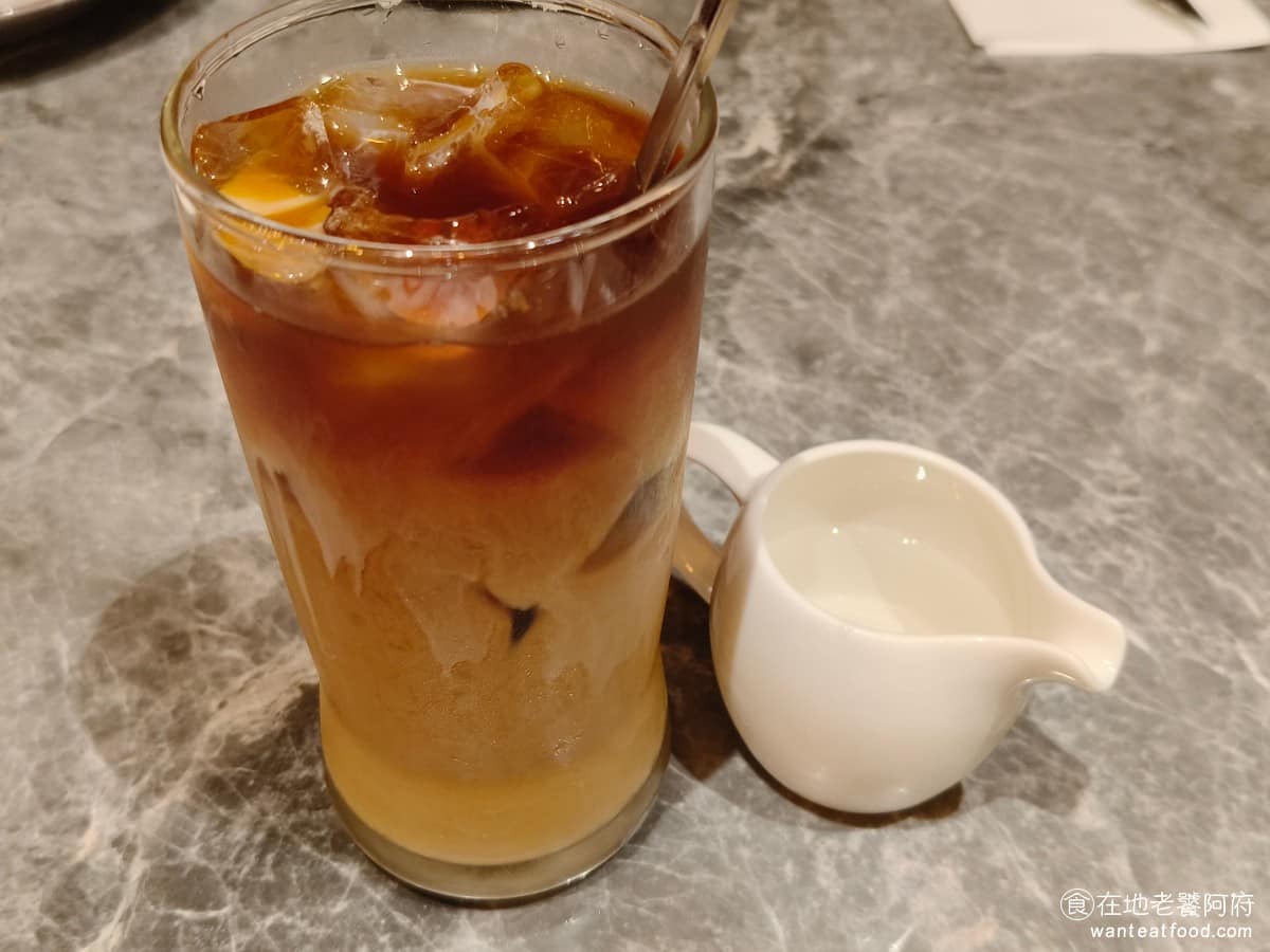 驢子餐廳 L'IDIOT GRILL&PASTA 春大直店 春大直店菜單 春大直店推薦 中山區美食 美式咖啡 預設是無糖的,需要糖或是牛奶都能和服務生說,咖啡的部分喝起來感覺沒什麼咖啡味,味道有點偏淡。 @在地老饕阿府