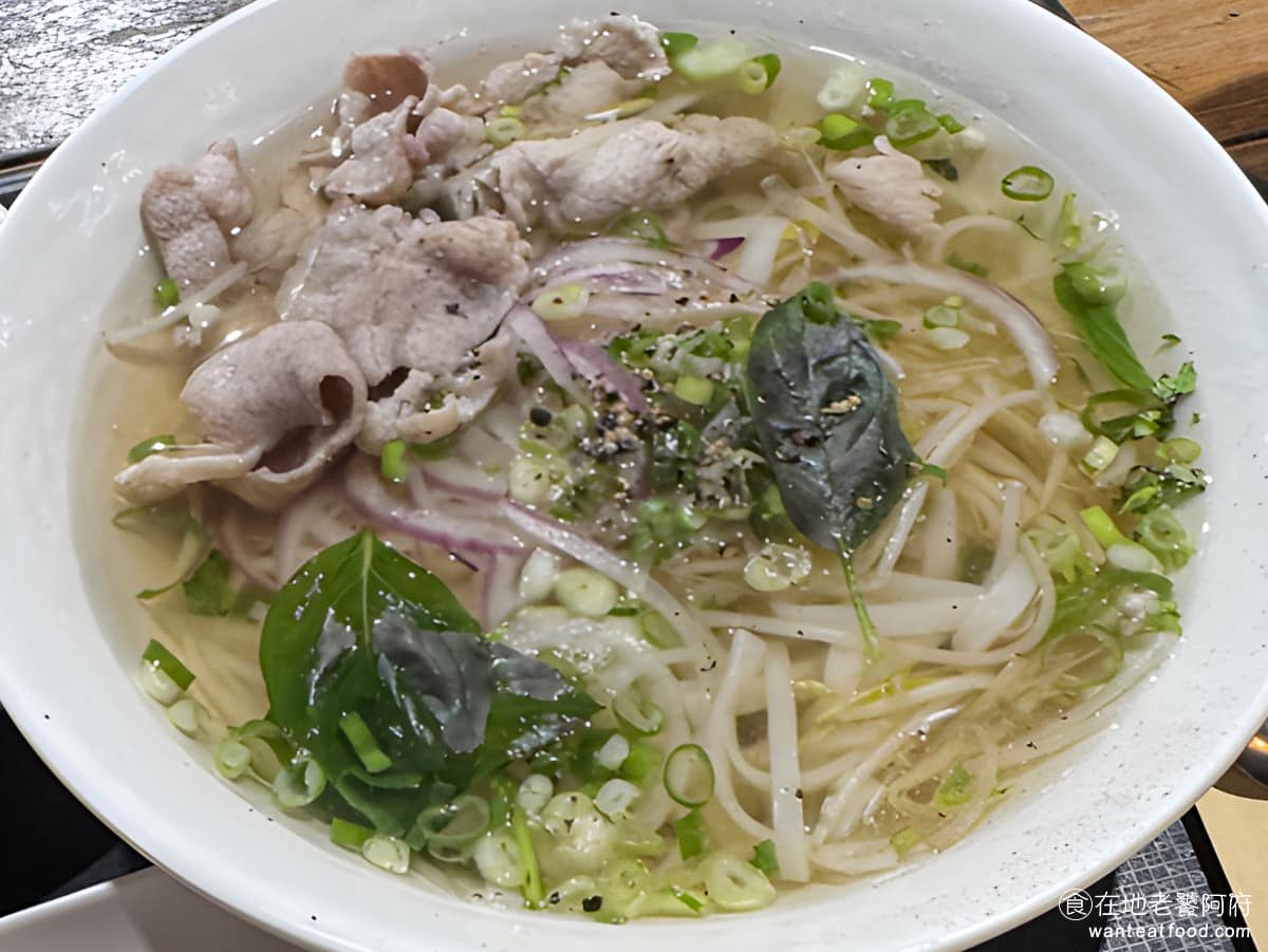 安菈越式經典小吃｜台中大遠百店 西屯區美食 西屯美食