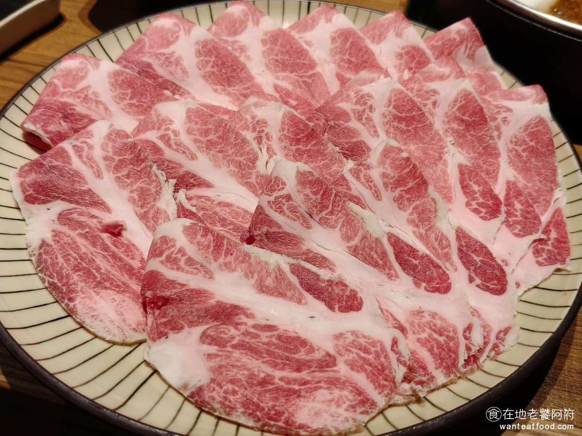 黑毛屋竹北遠百店乾杯集團鍋物品牌 美食