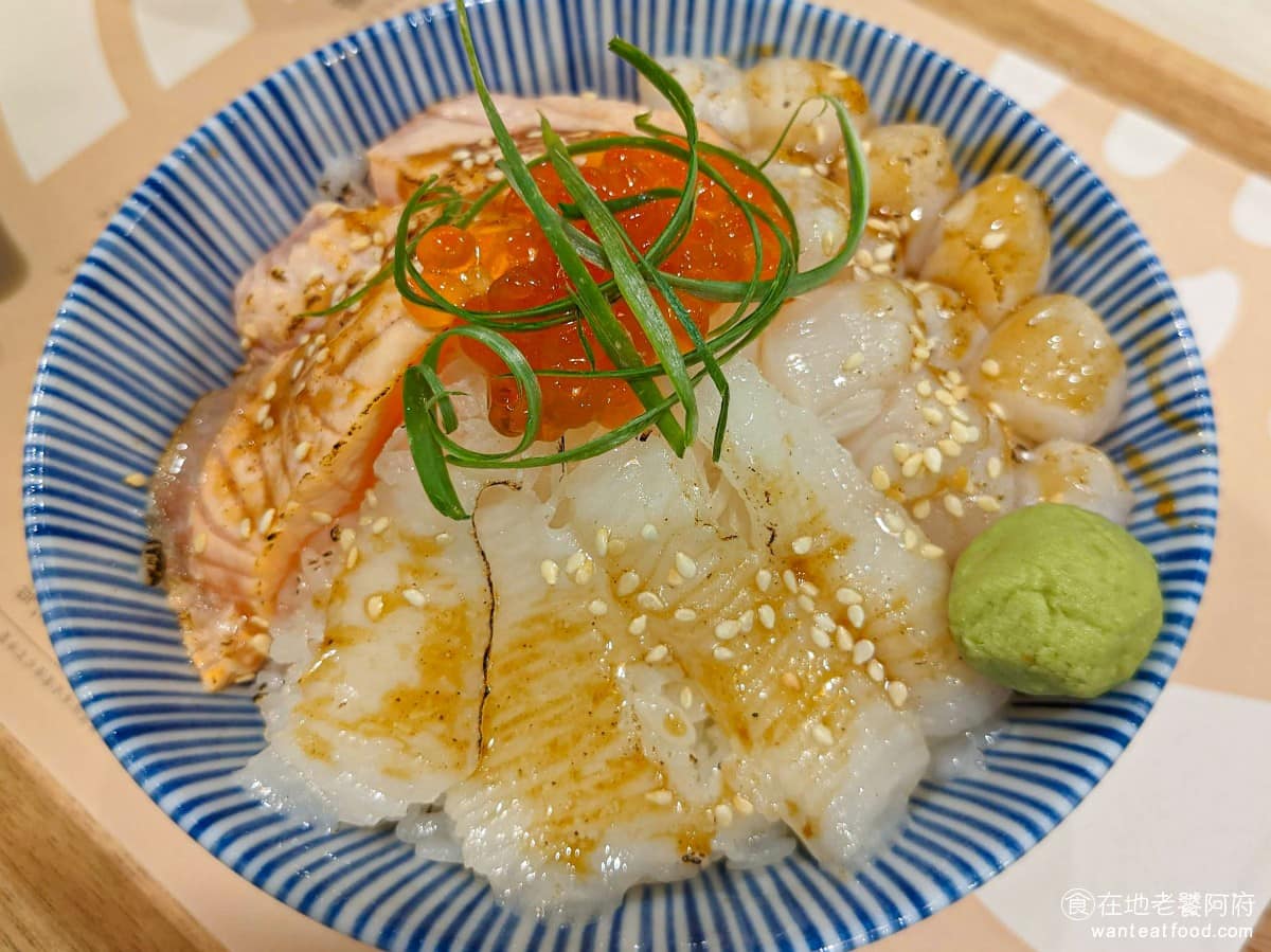 定食8 文心家樂福店 文心家樂福店菜單 南屯區美食 南屯美食