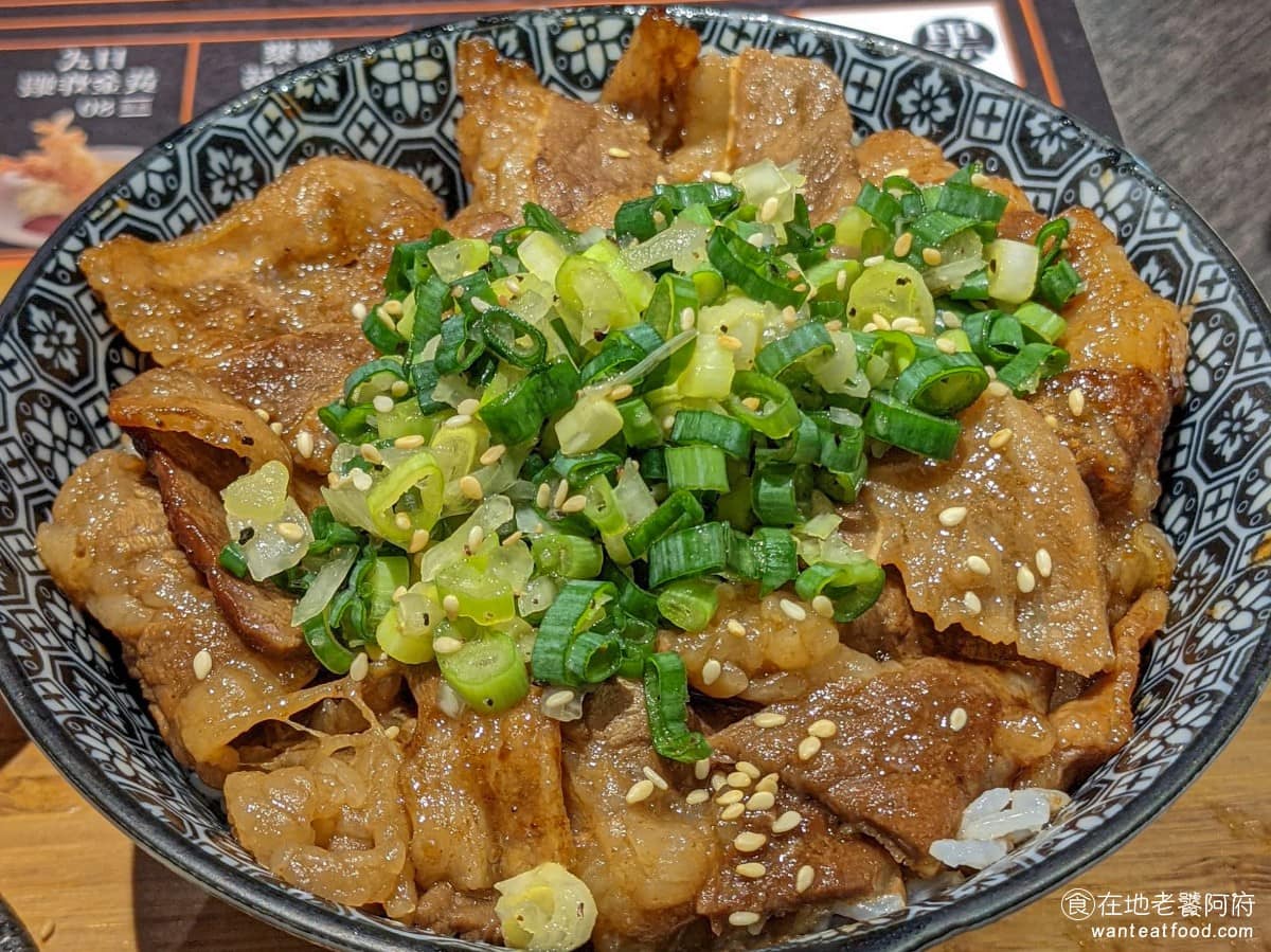 開丼燒肉VS丼飯新莊宏匯店 新莊區美食 新莊美食 新莊副都心美食 日式料理 燒肉丼飯