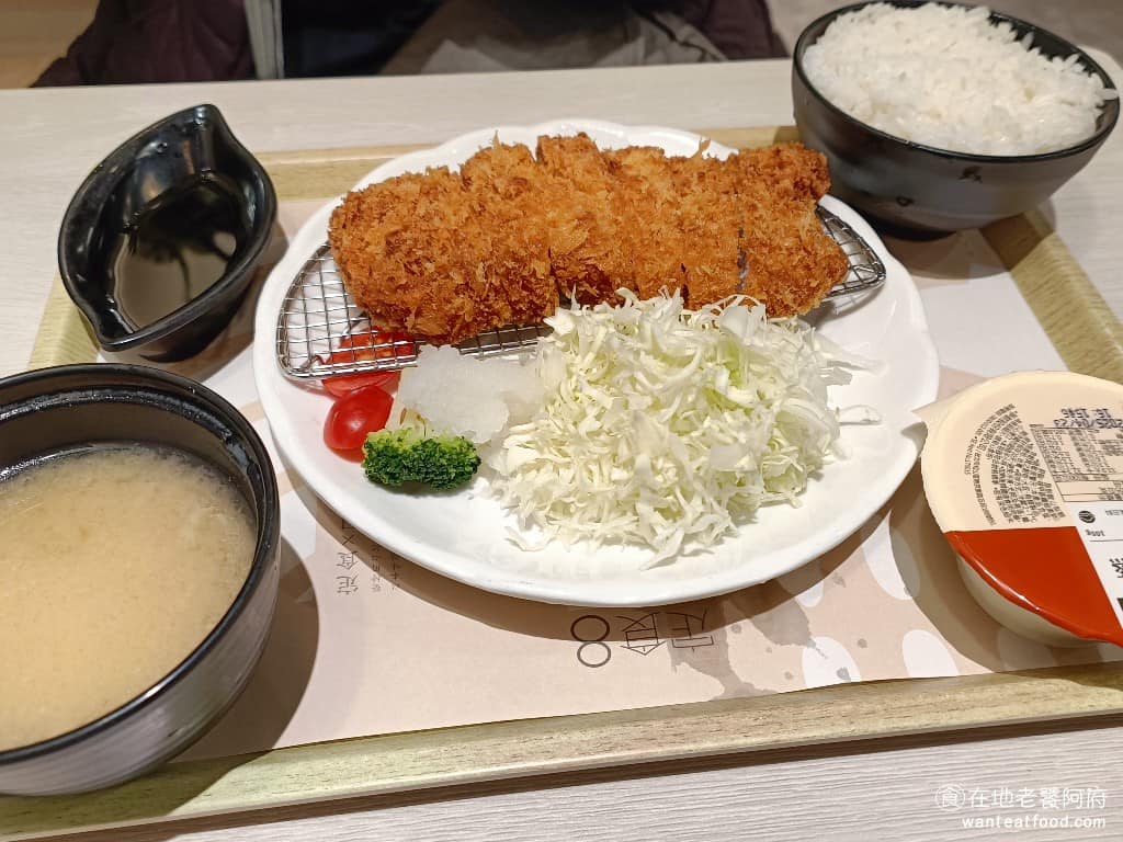 定食8 經國家樂福店 經國家樂福店菜單 美食