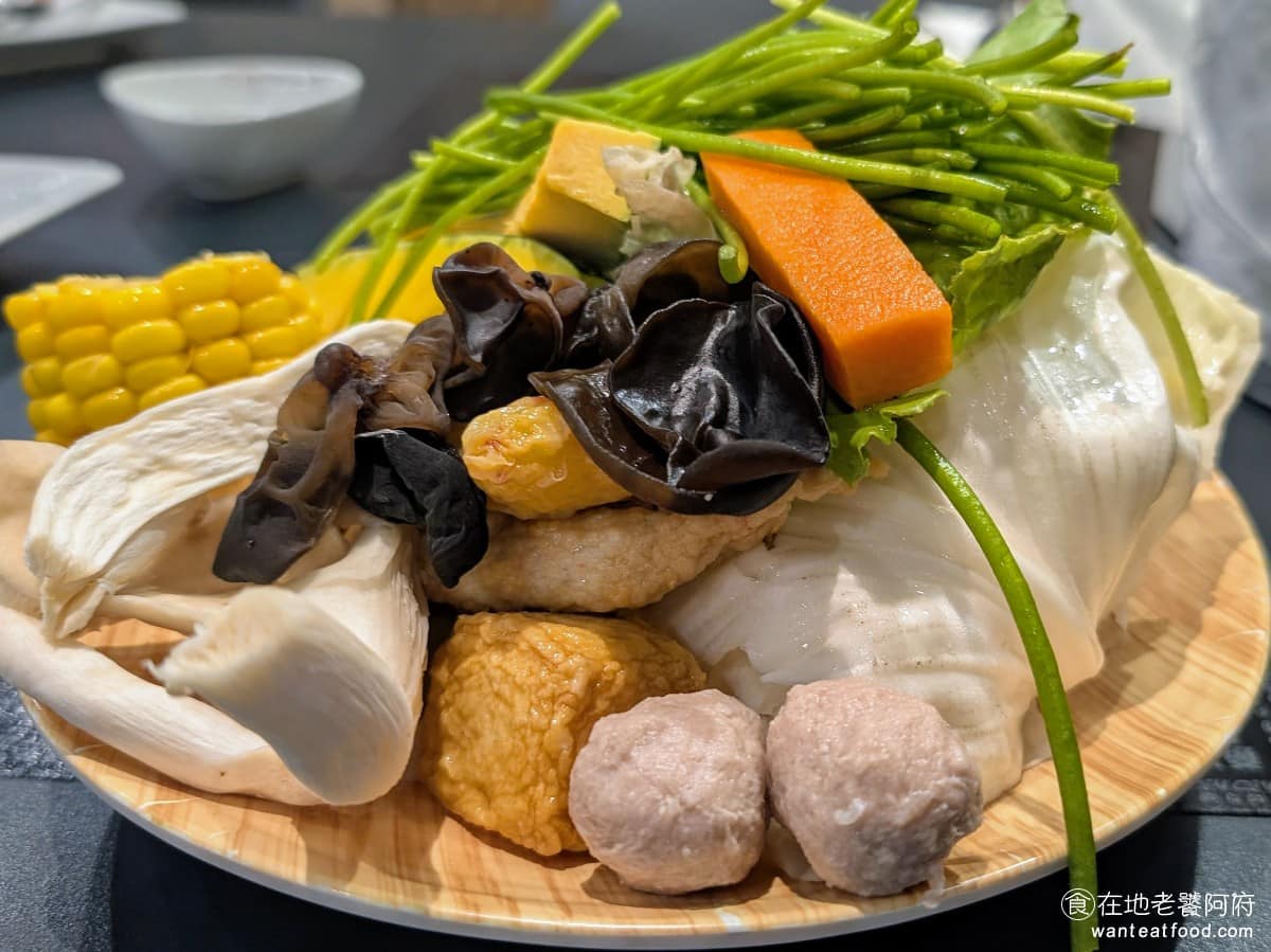 荖子鍋Plus 淡水站前店 淡水區美食 淡水美食