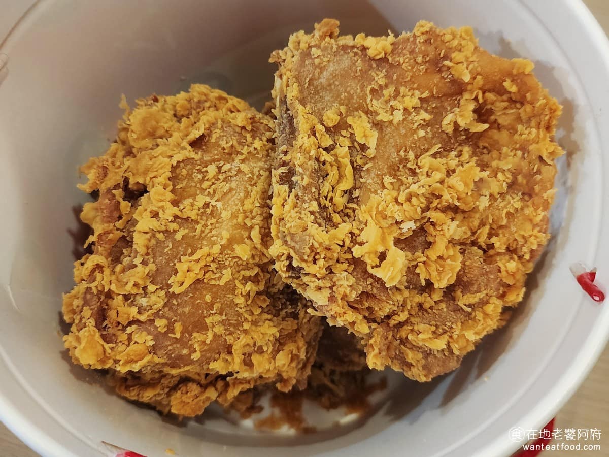 三商炸雞站前秀泰店 三商炸雞站前秀泰店菜單 東區美食 東美食