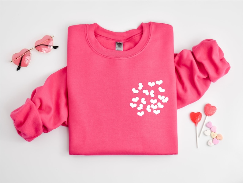 Cute Heart Shirt, Womens Valentines Day Sweatshirt, Valentine  Sweatshirt, Womens Valentines Day Shirt, Valentines Day Shirt, Valentines Tee