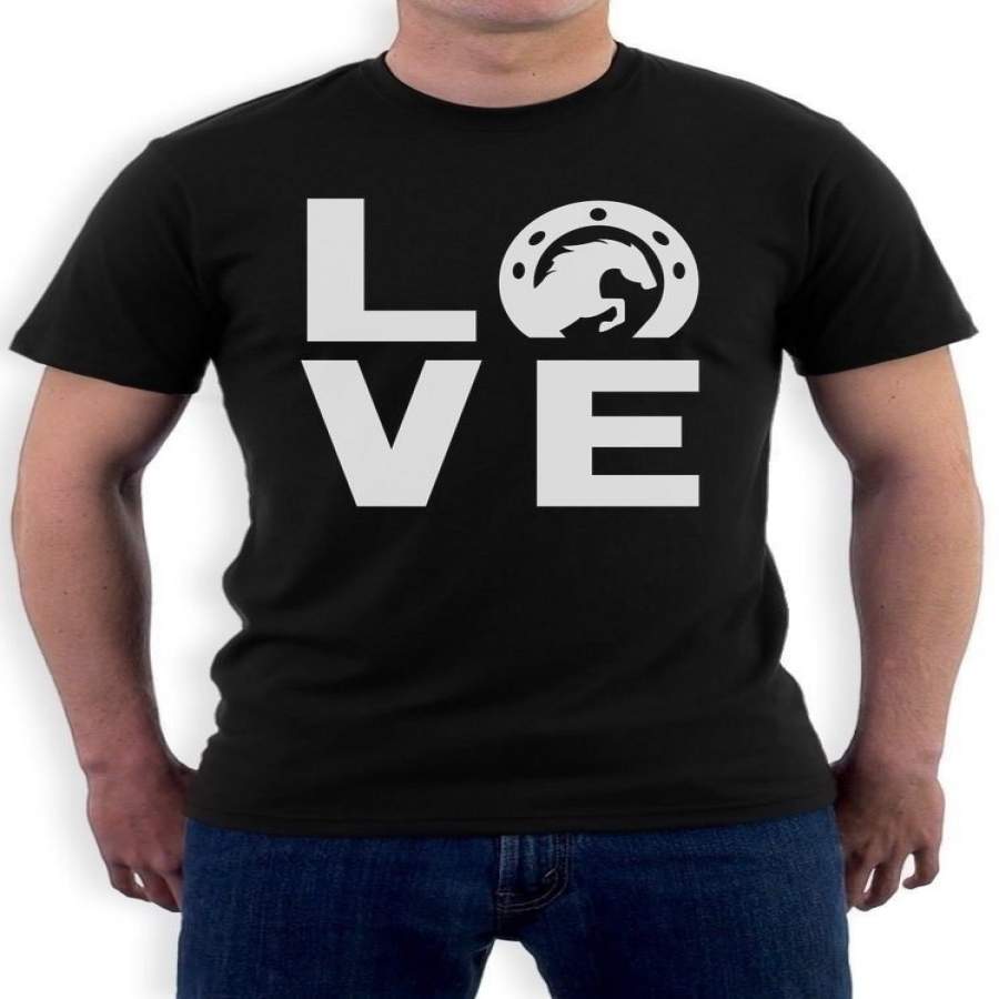 Love Horses Animal Lover Rearing Horse Horseshoe Men’s T-Shirt