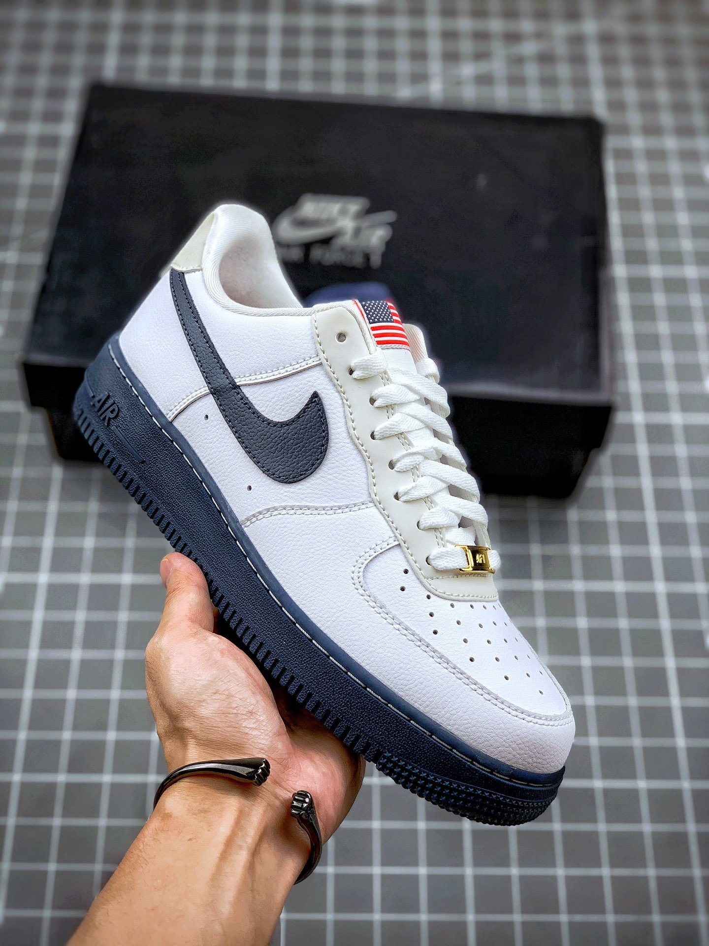 Nike Air Force 1 ‘USA Flags’ WhiteSport Red-Metallic Gold-Obsidian 5340693