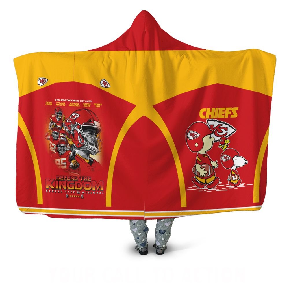 Kansas City Chiefs Defend The Kingdom Patrick Mahomes Tyrann Mathieu Chris Jones Travis Kelce Tyreek Hill Peanuts Snoopy Charlie Tshirt Hoodie Sweater Hooded Blanket