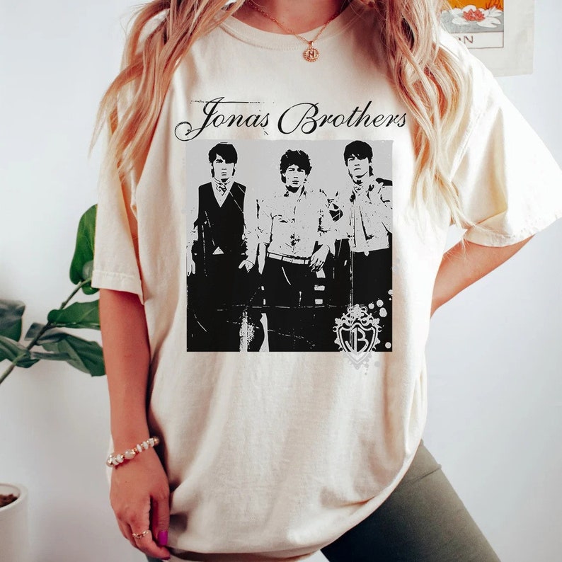 Jonas Brothers Vintage T-Shirt, Jonas Five Albums One Night Tour Shirt, Jonas Brothers 2023 Tour Shirt, Jonas 90’S Tee