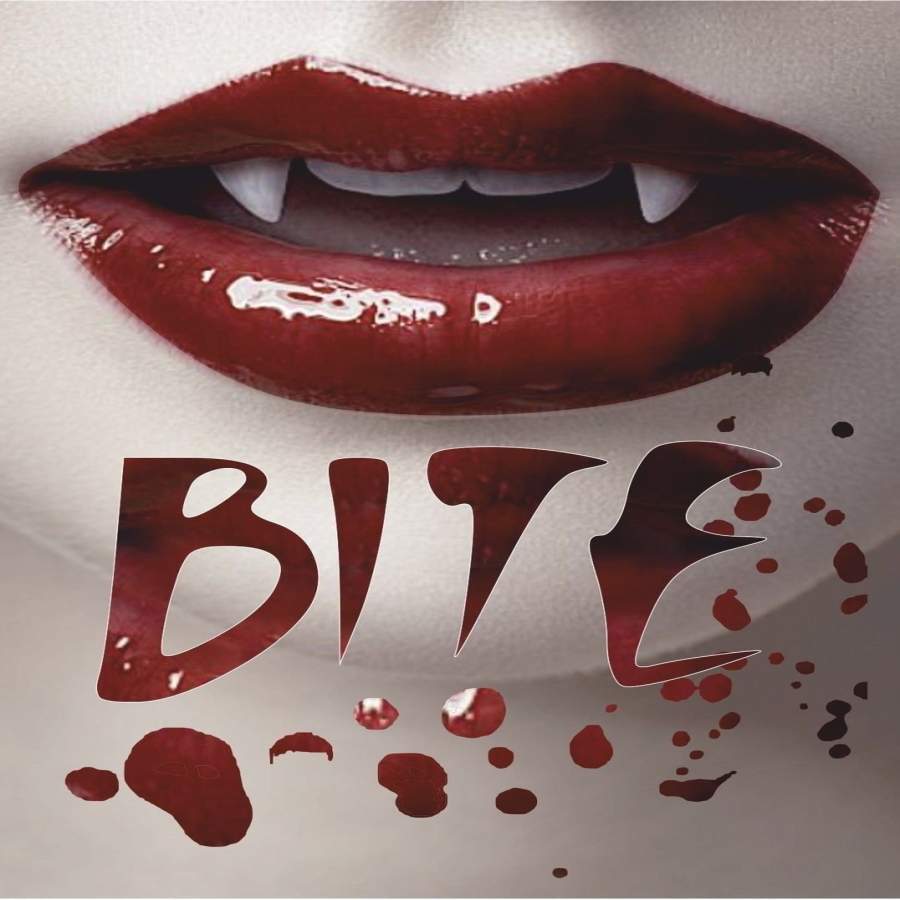 Horror T Shirt She Vampire Bite Halloween Costumes Blood Sexy Lips Fangs Goth